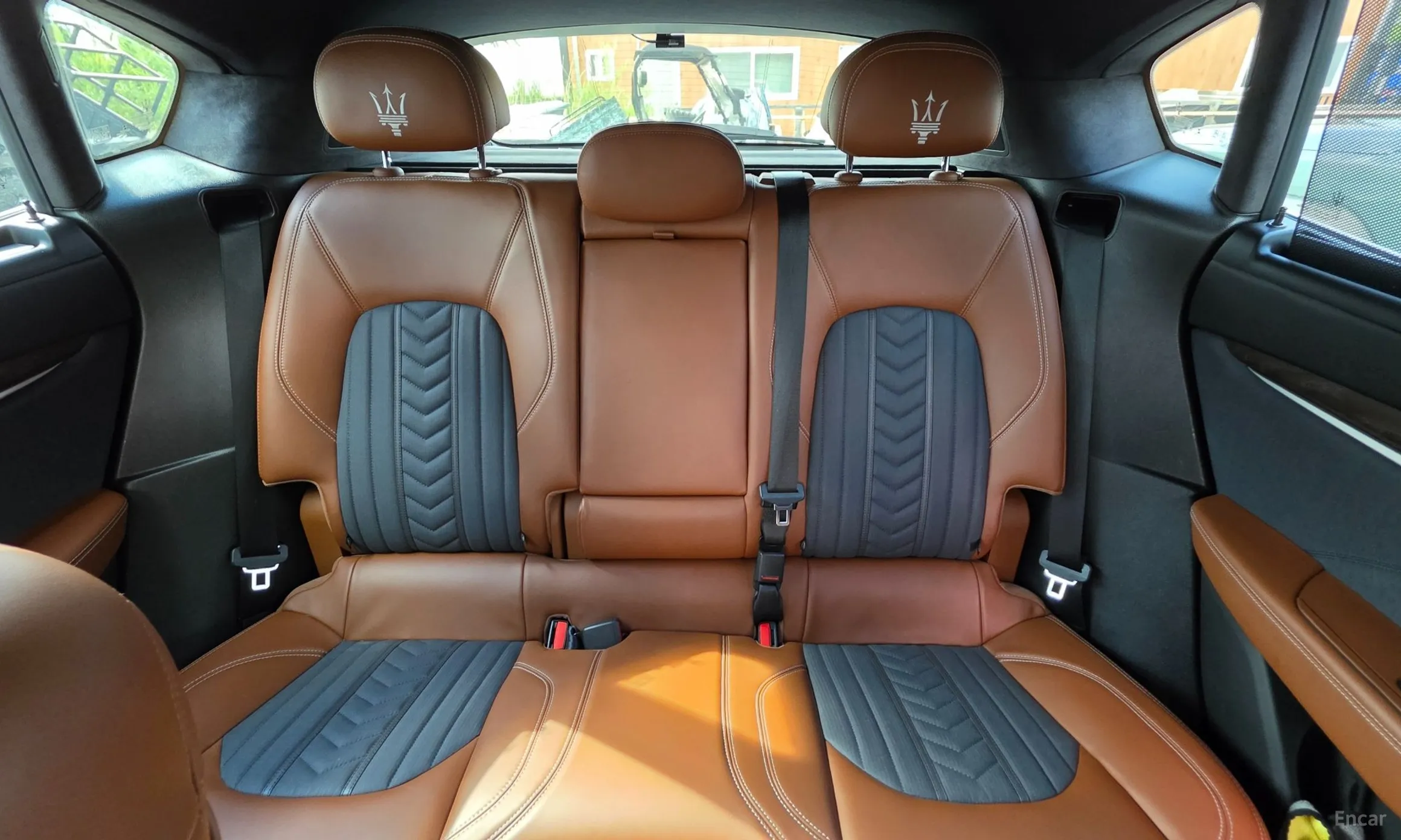 Maserati Levante превью 11