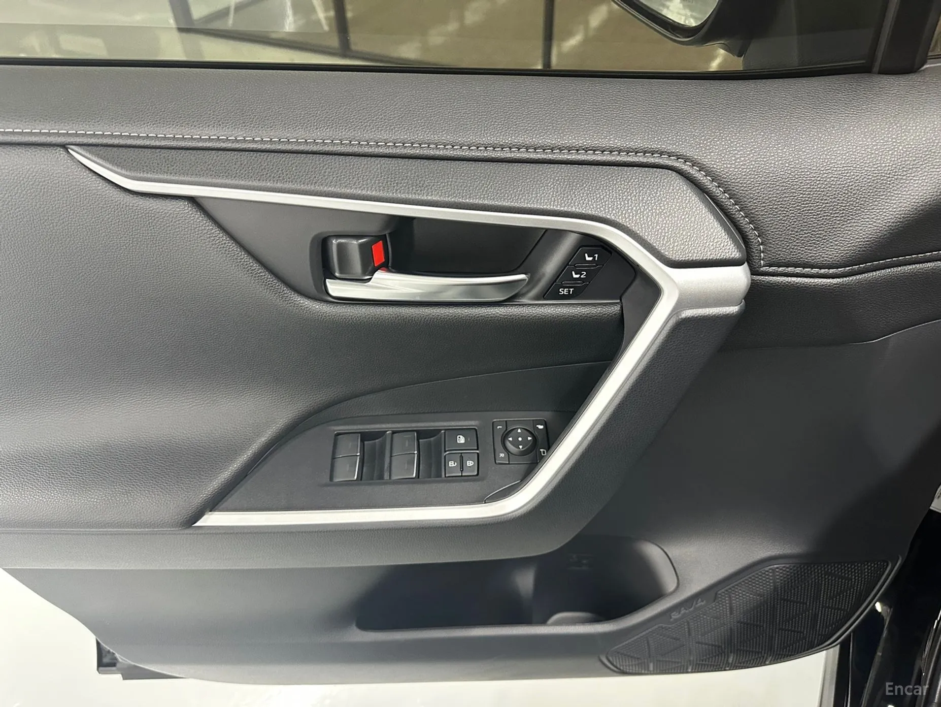 Toyota RAV4 5th Generation превью 13