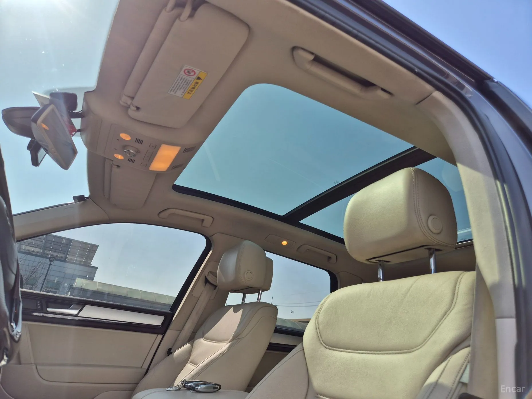Volkswagen New Touareg превью 17