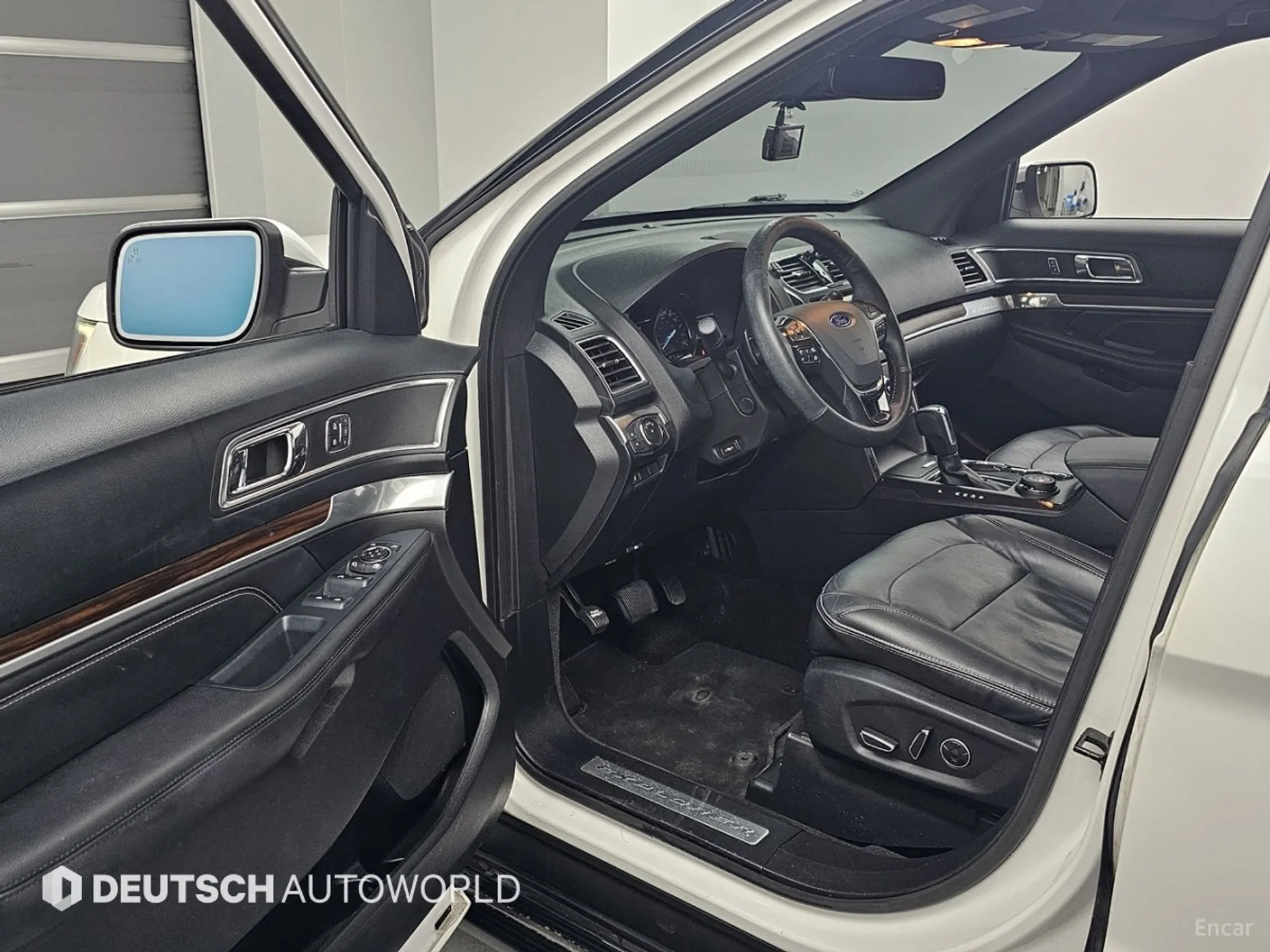 Ford Explorer превью 8