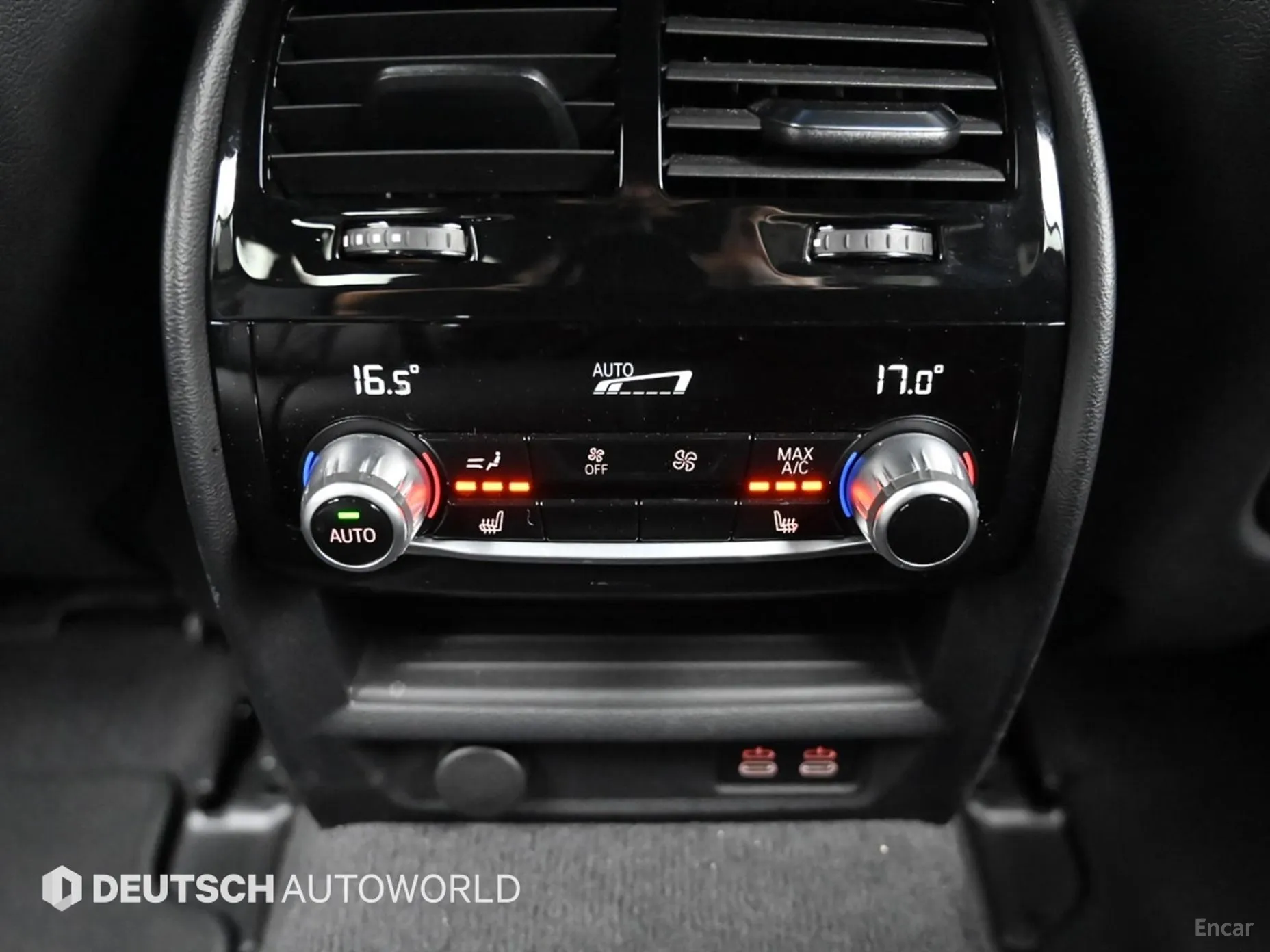 BMW 5 Series (G30) превью 16