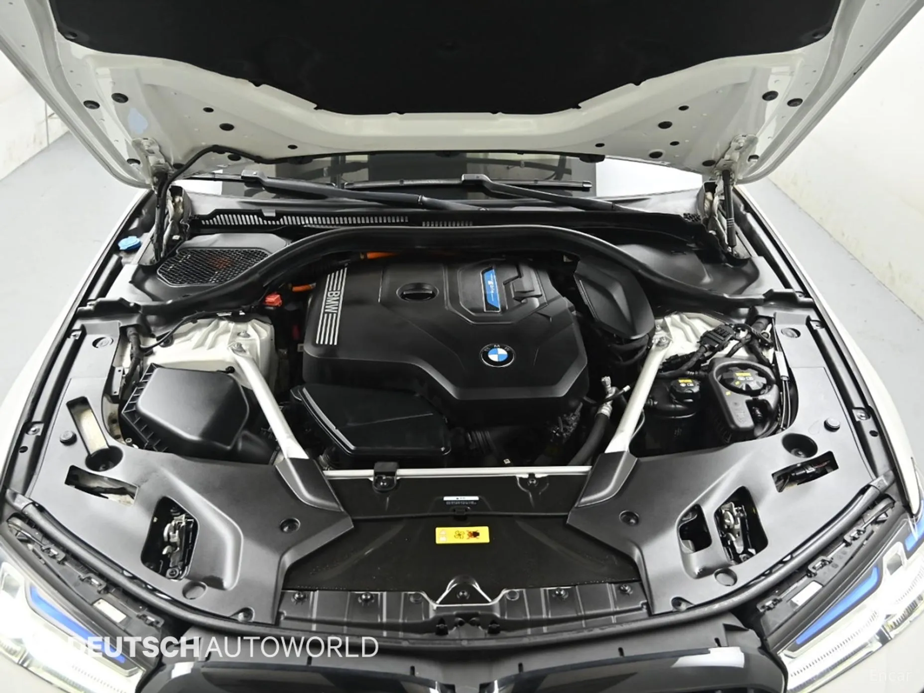 BMW 5 Series (G30) превью 6