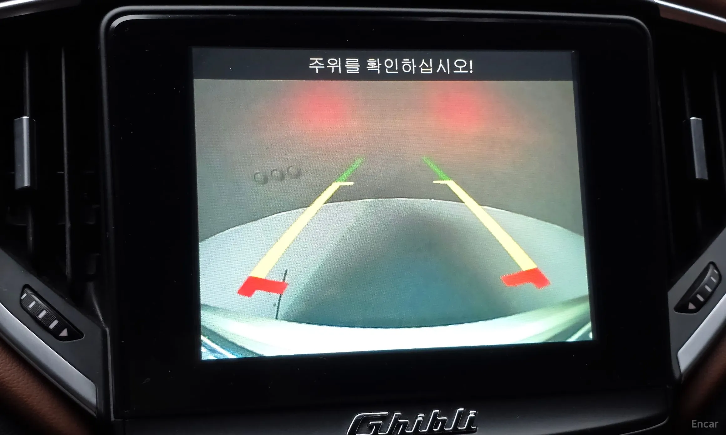 Maserati Ghibli превью 15