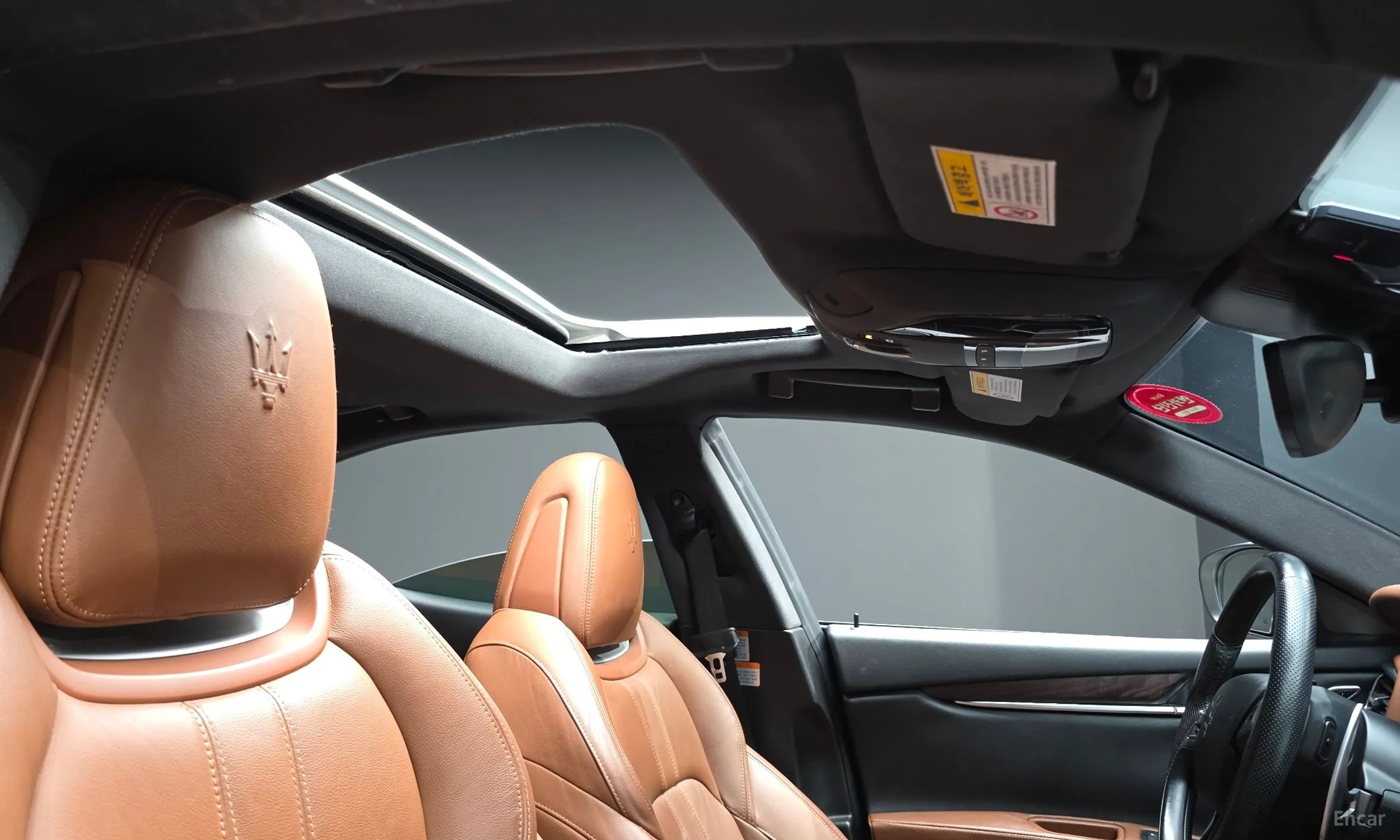 Maserati Ghibli превью 20