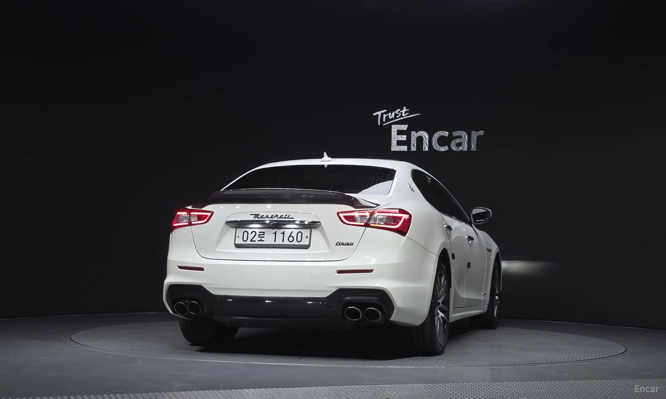 Maserati Ghibli превью 4