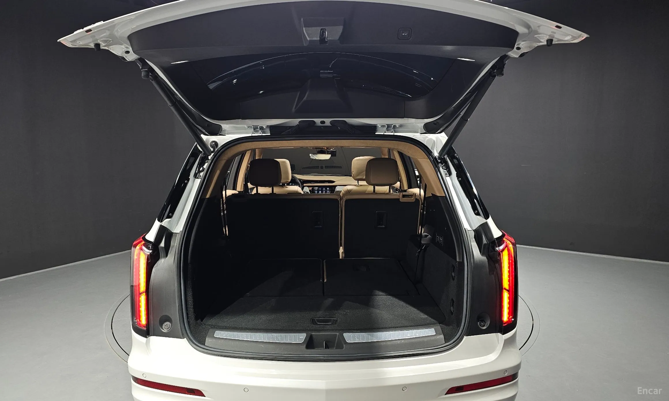 Cadillac XT6 превью 20