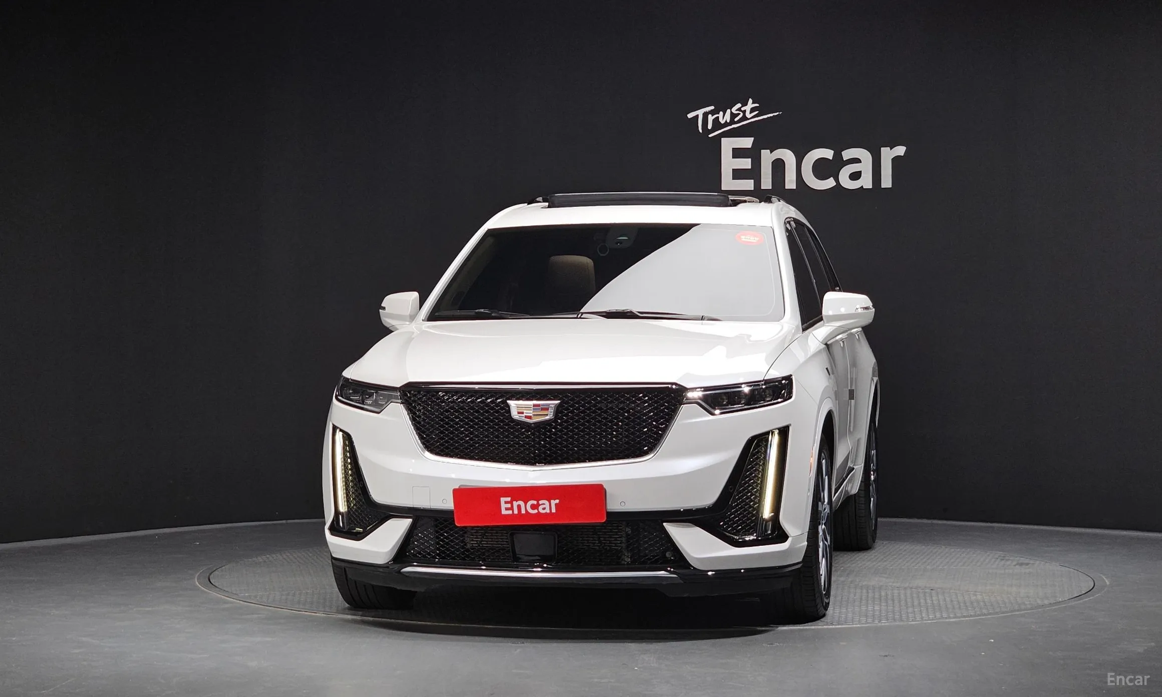 Cadillac XT6 превью 3