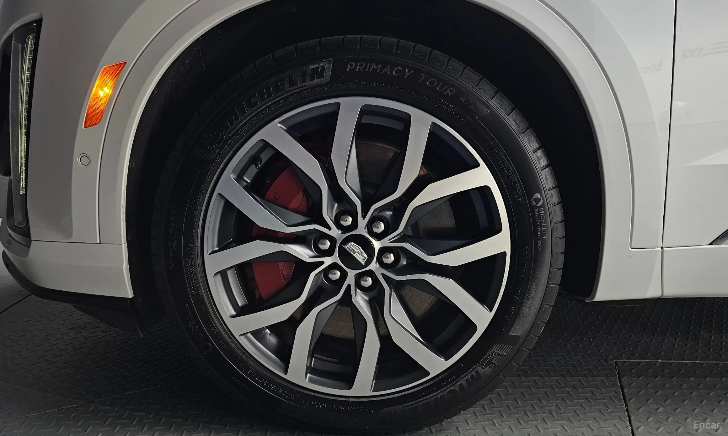 Cadillac XT6 превью 5