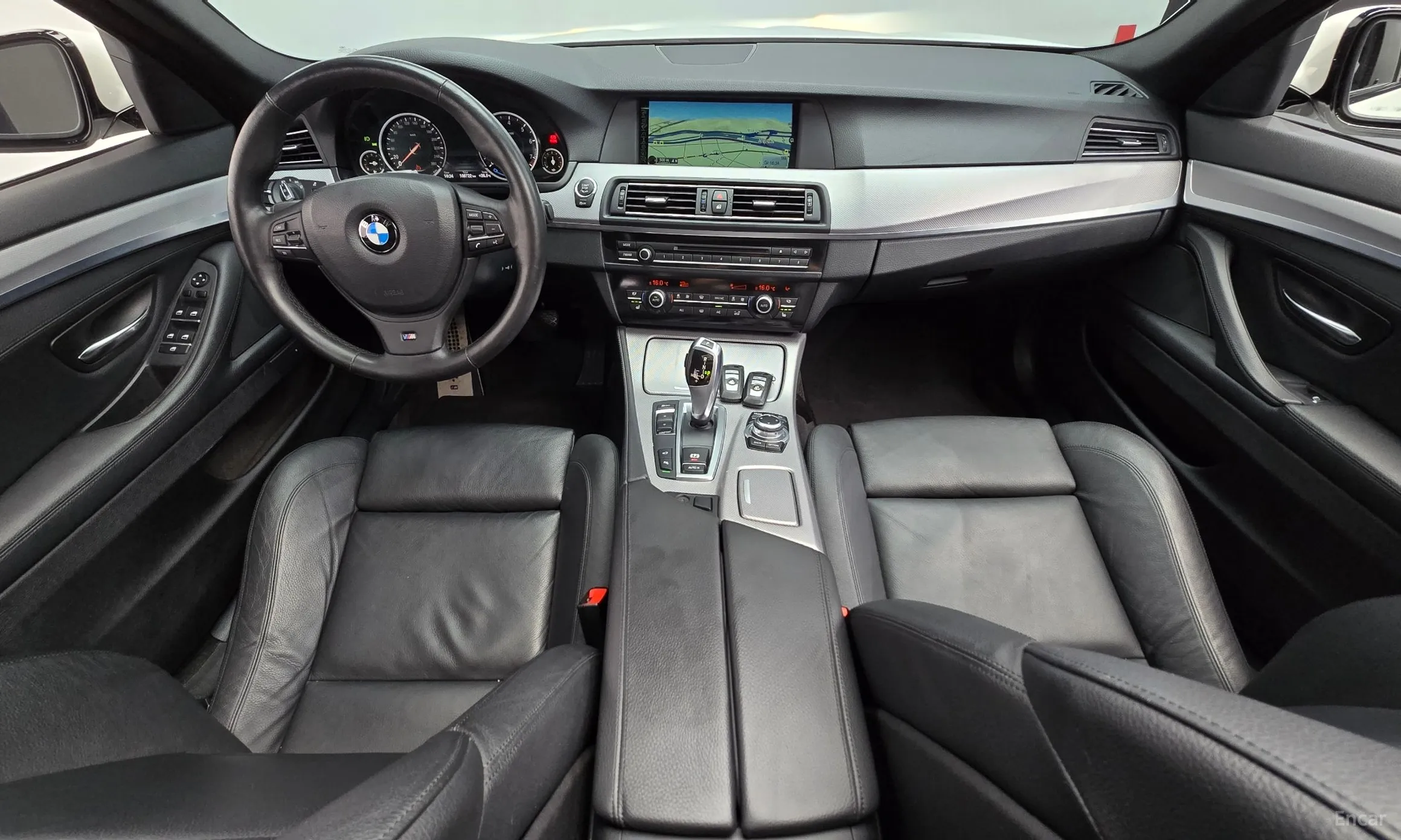BMW 5 Series (F10) превью 7