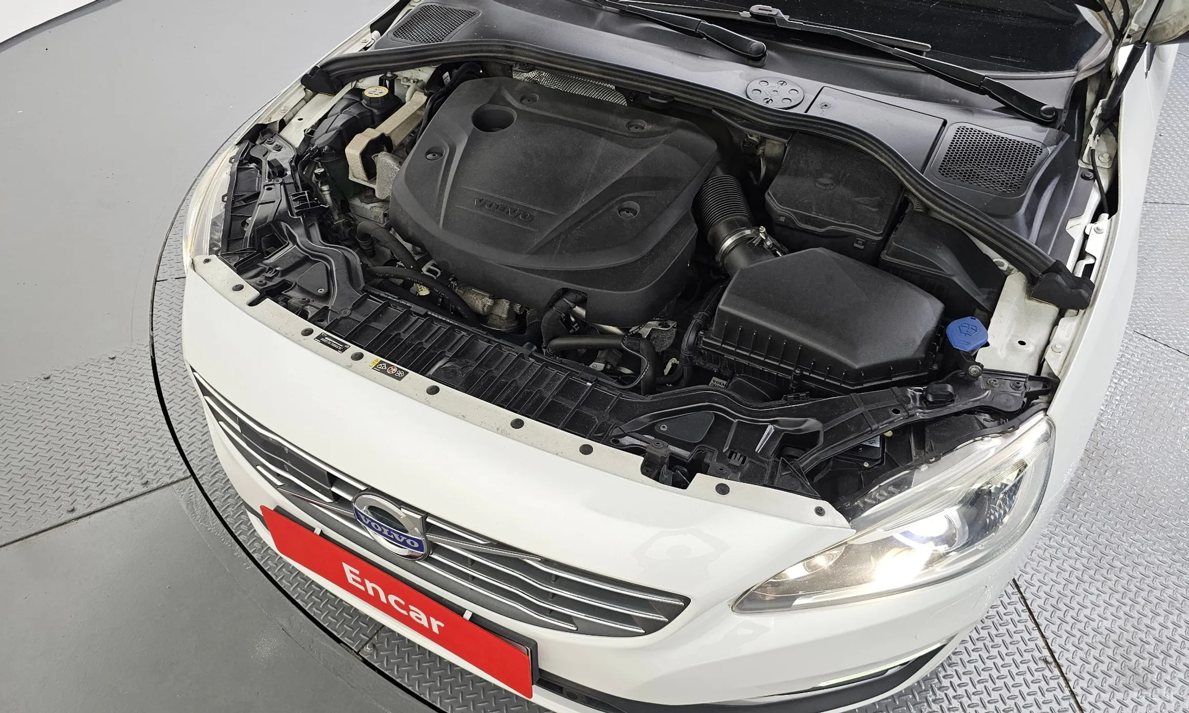Volvo S60 превью 6