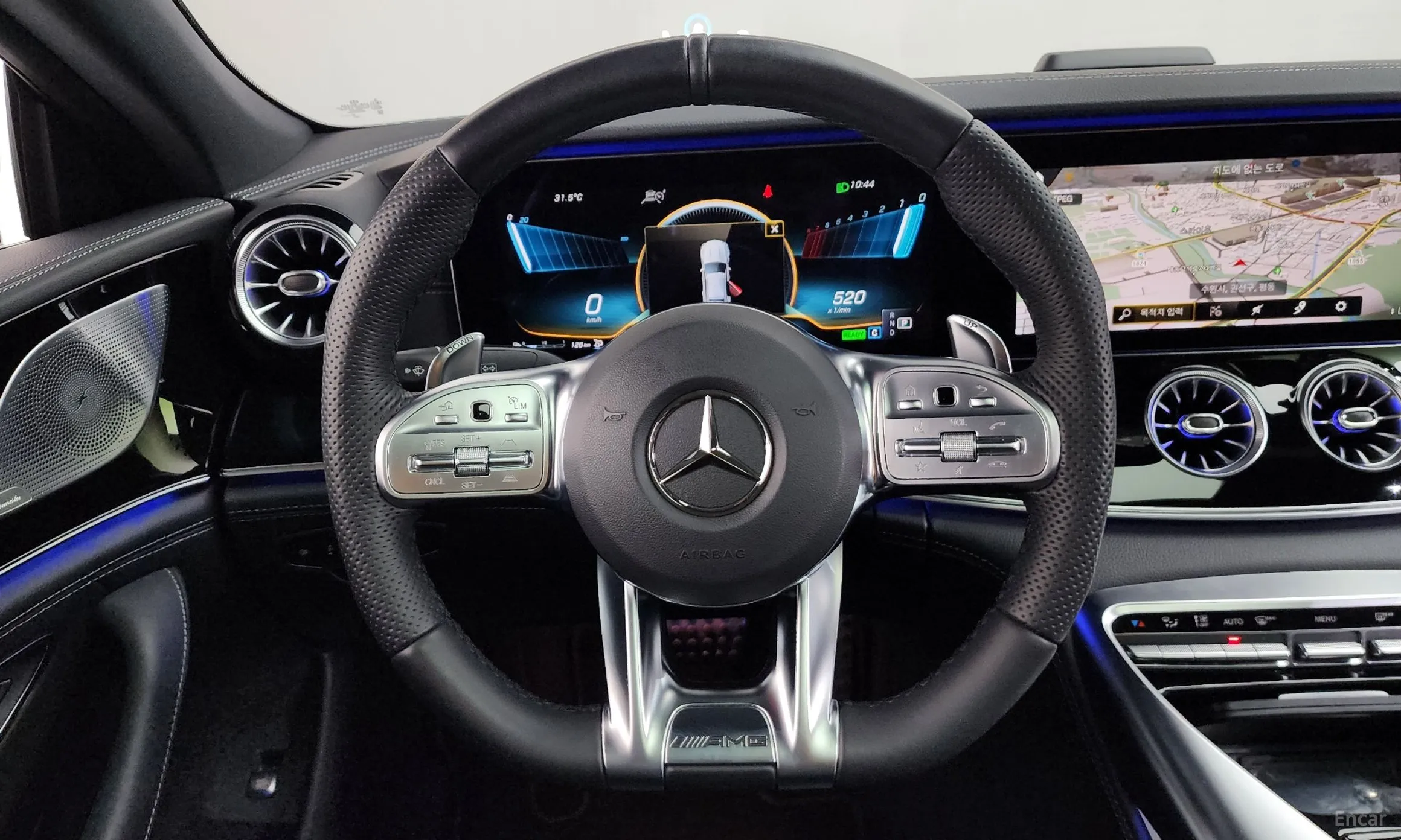 Mercedes Benz AMG GT превью 12