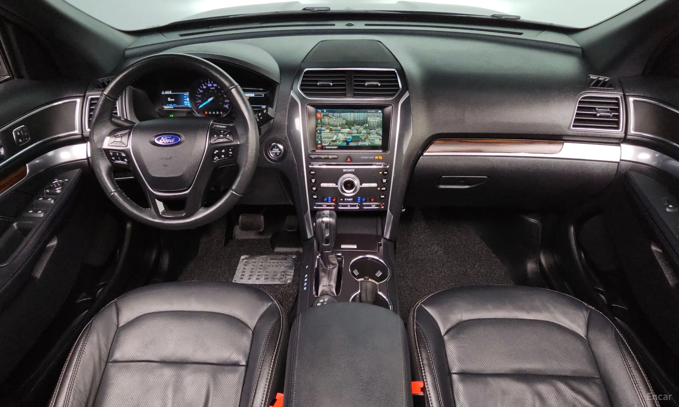 Ford Explorer превью 7