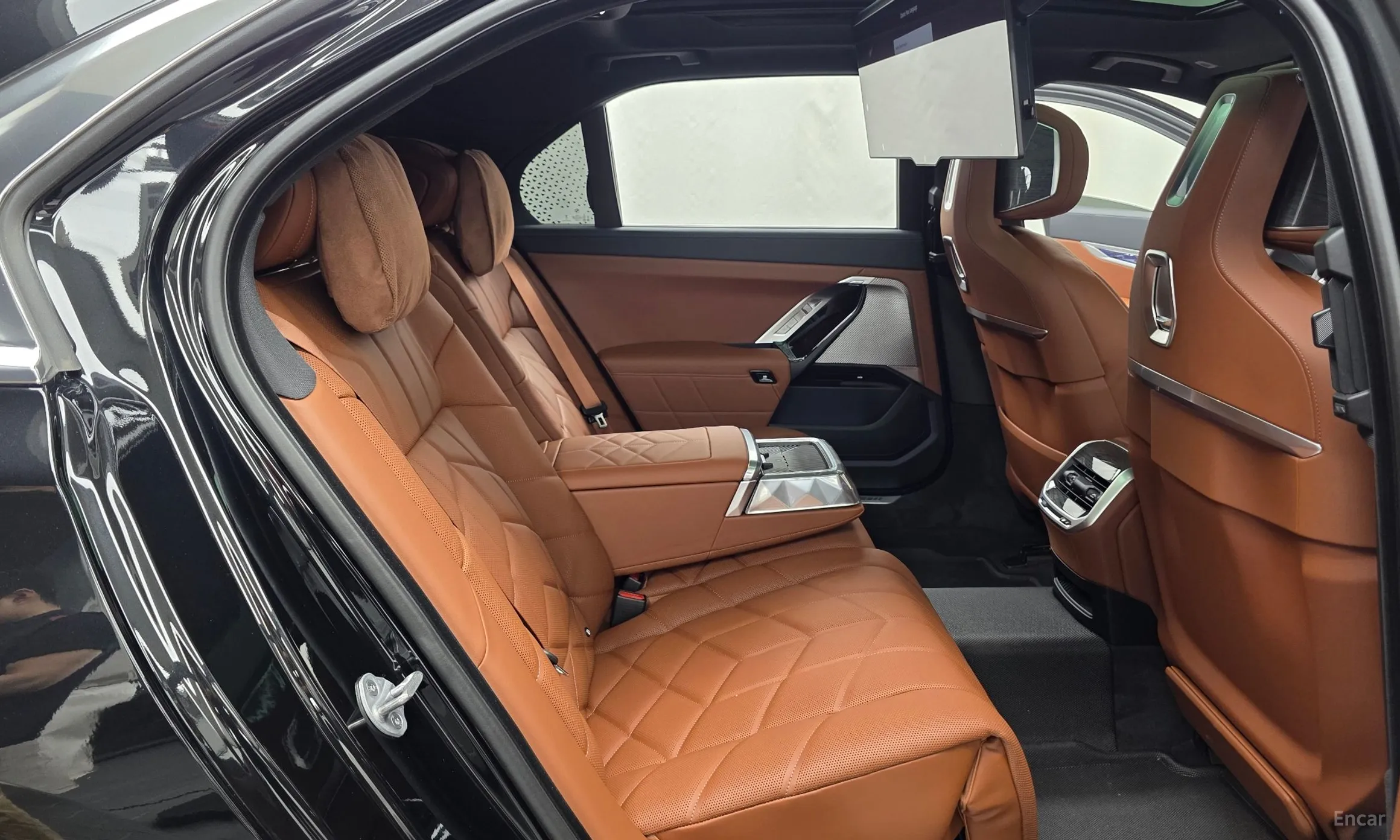 BMW 7 Series (G70) превью 12