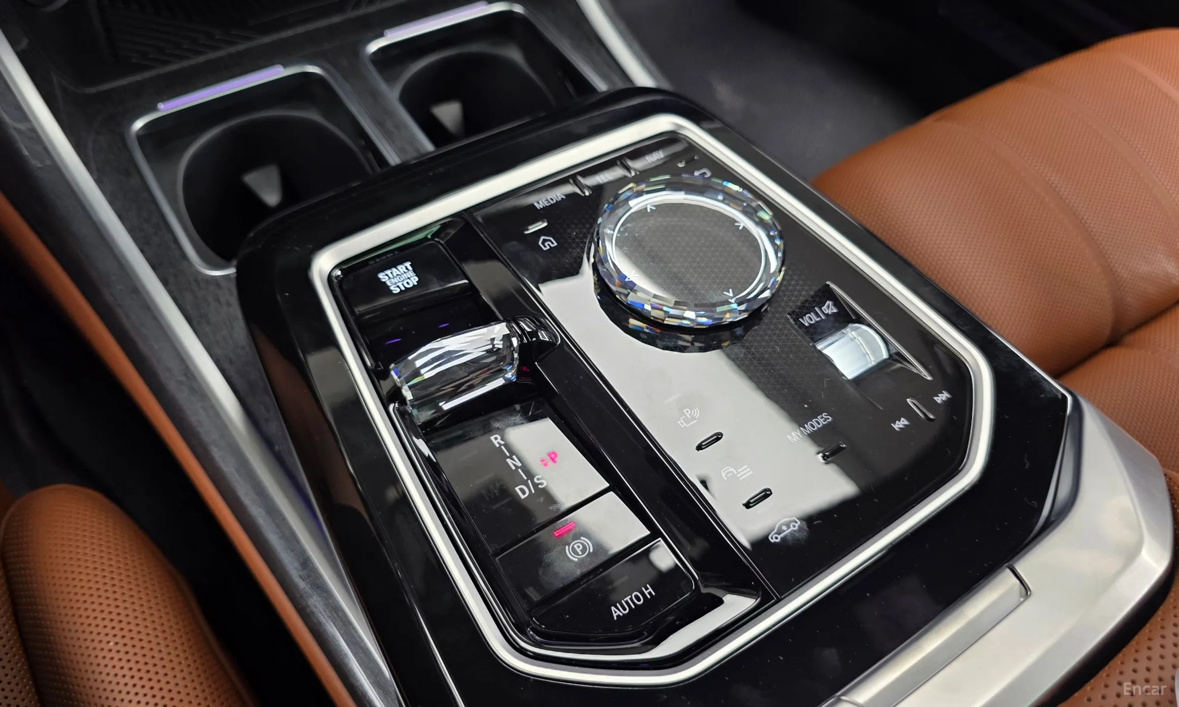 BMW 7 Series (G70) превью 9