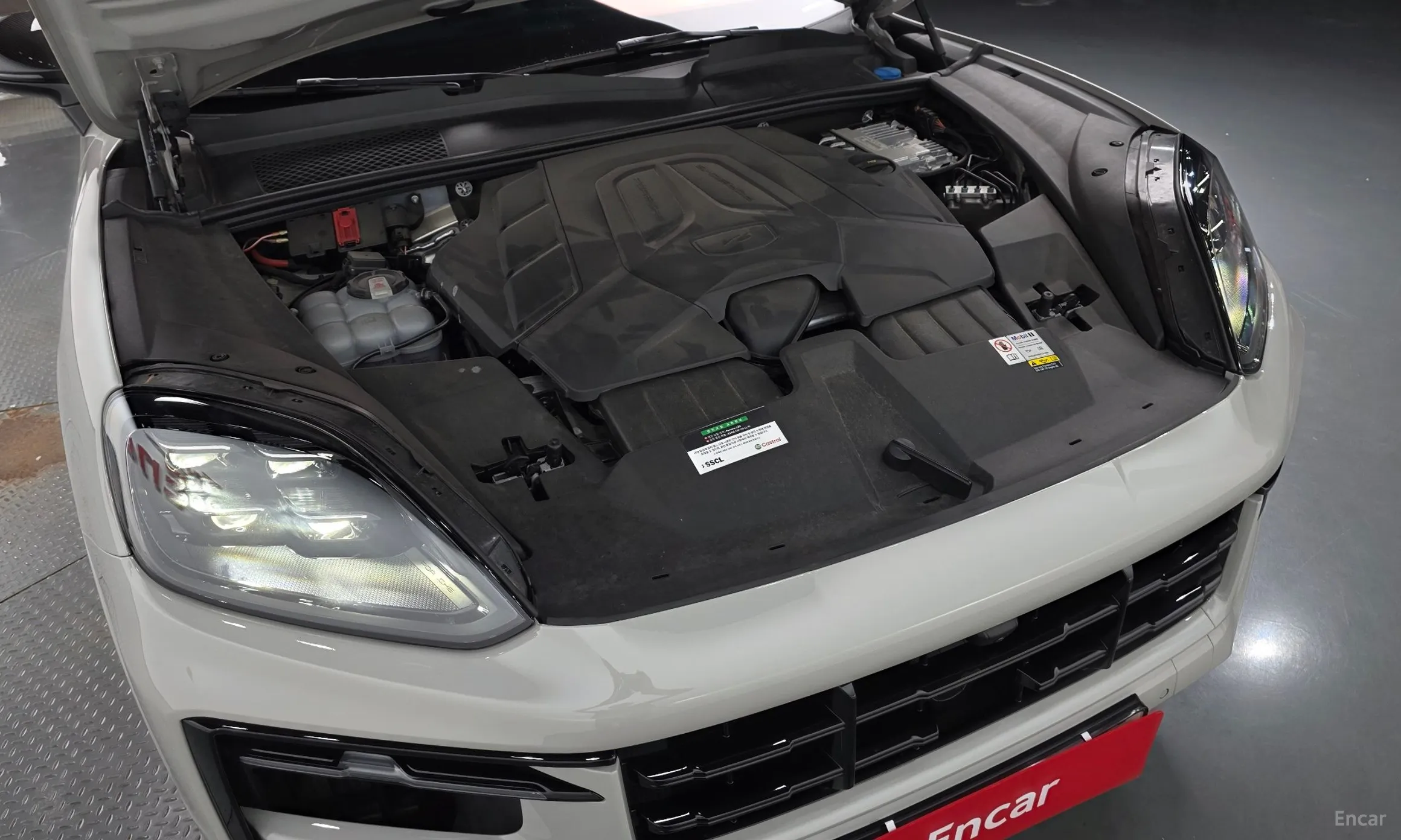 Porsche Cayenne (PO536) превью 6