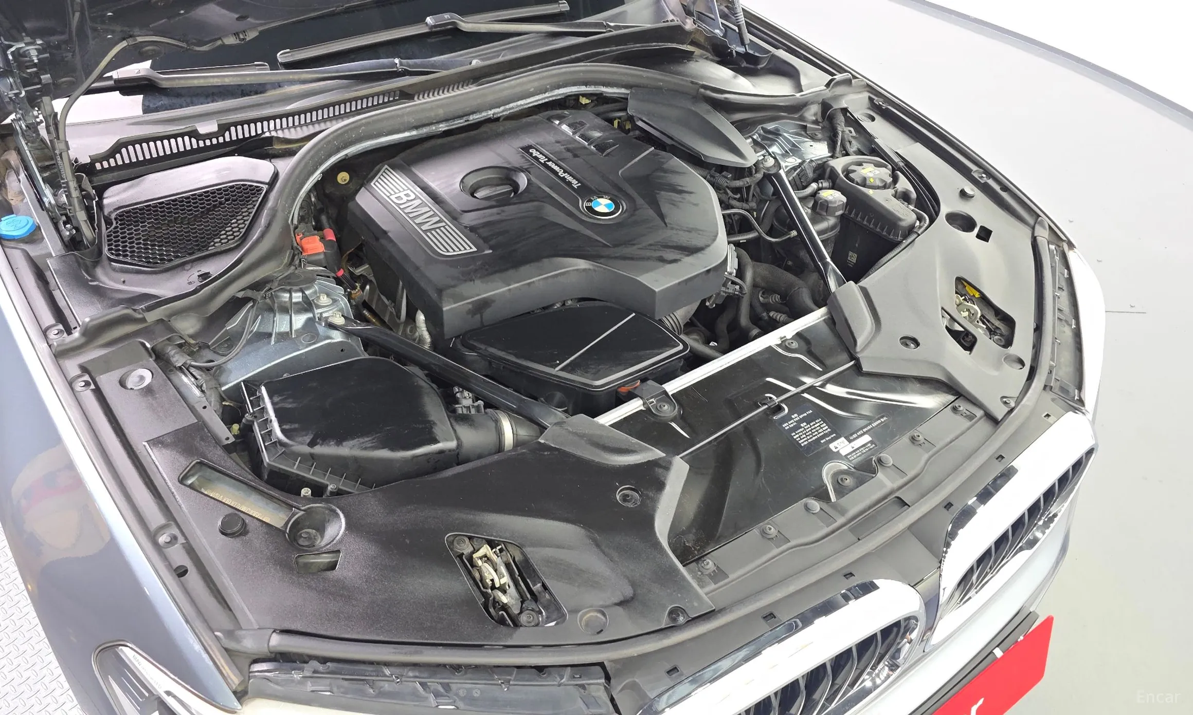 BMW 5 Series (G30) превью 6