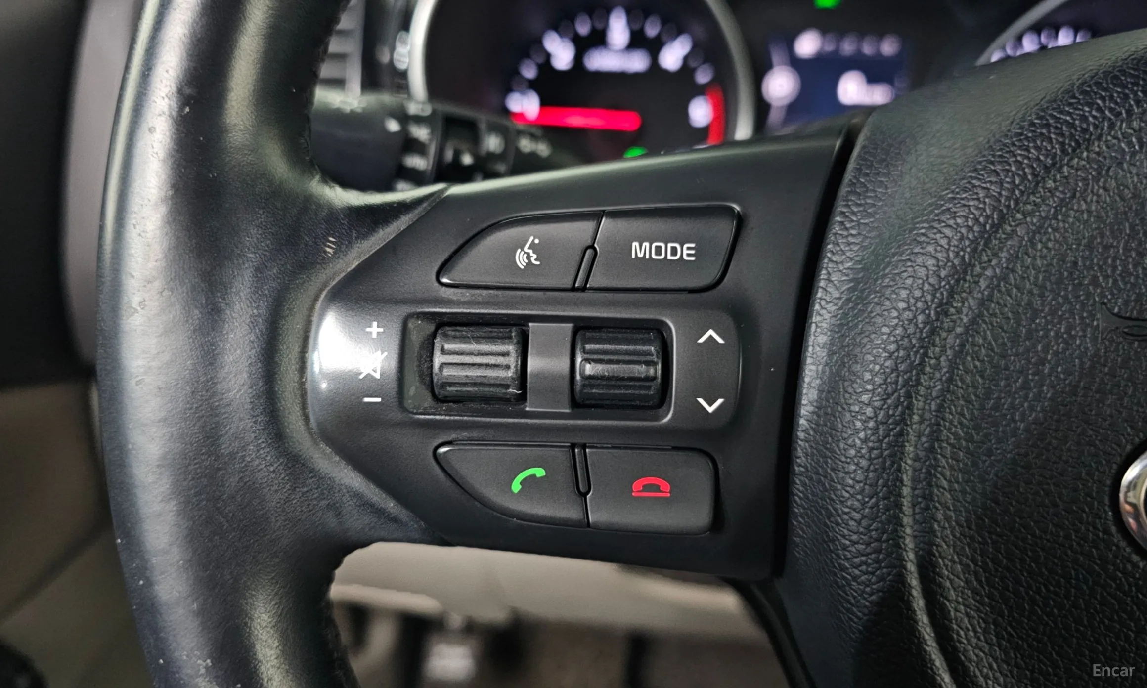 Kia Carnival превью 17