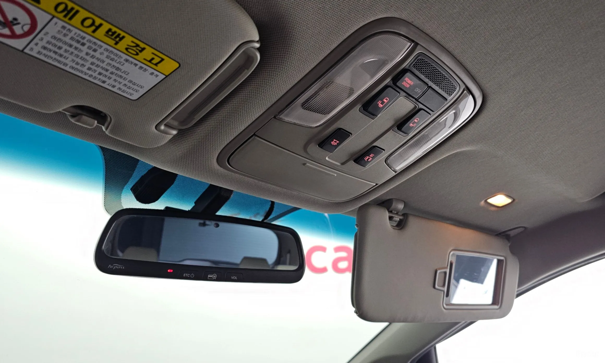 Kia Carnival превью 19