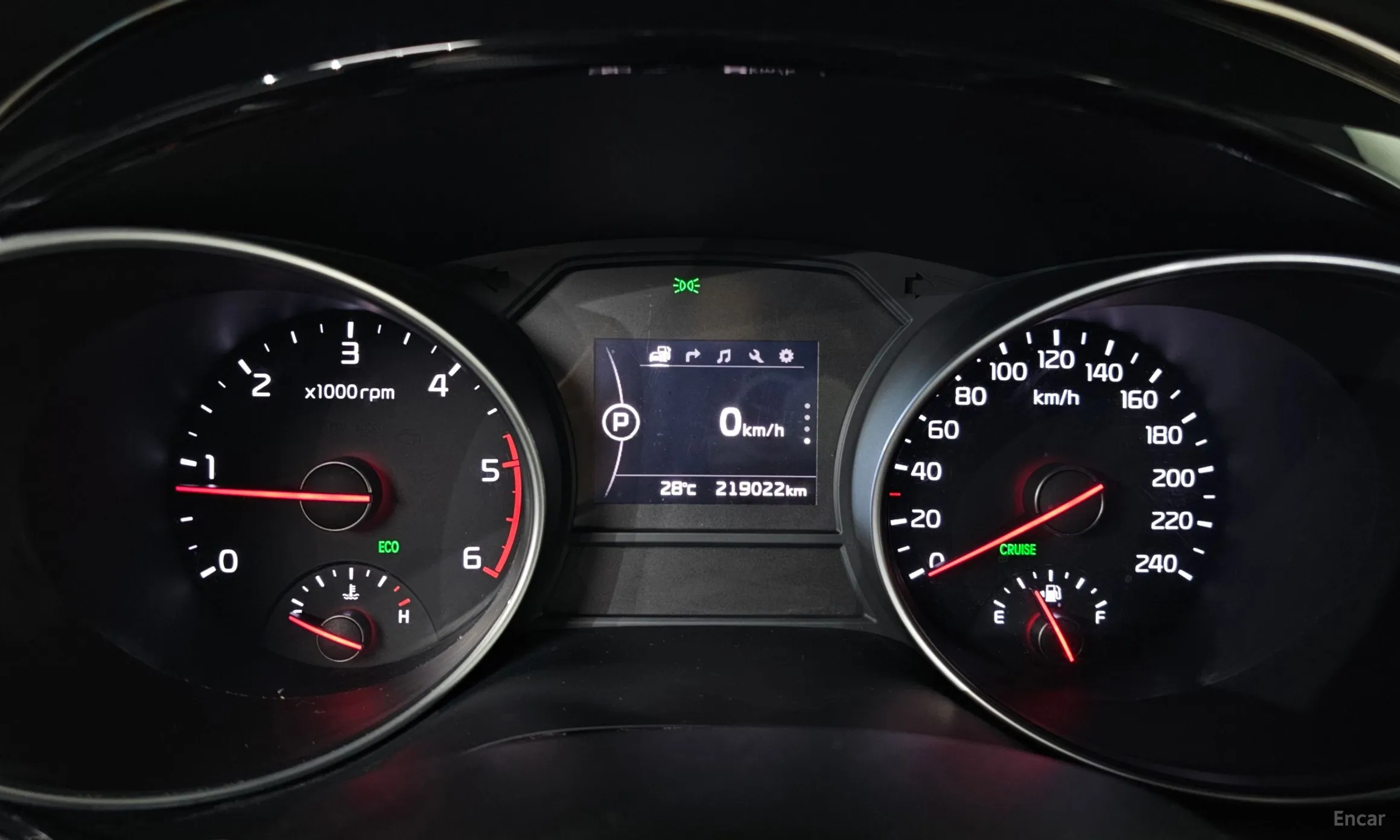 Kia Carnival превью 8