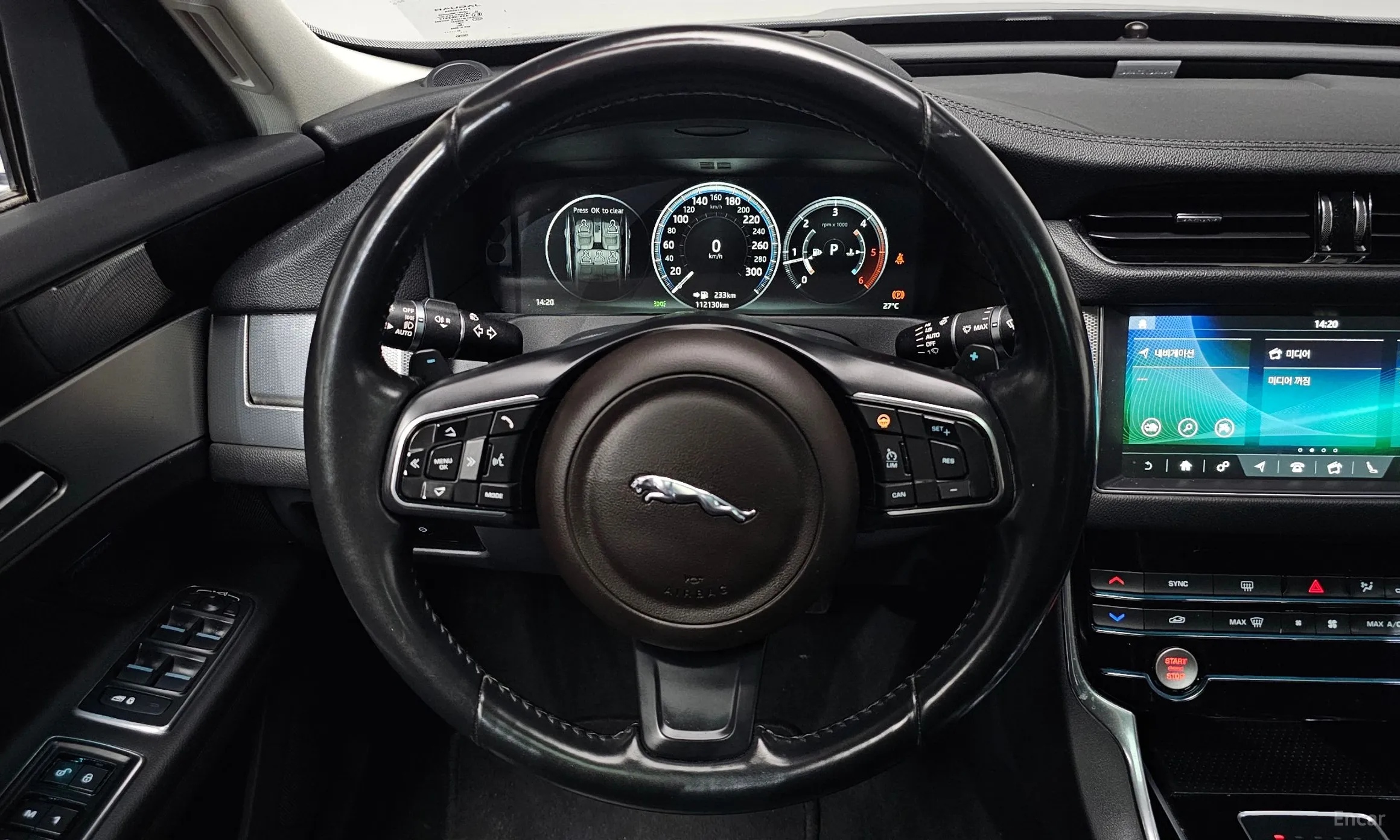 Jaguar XF (x260) превью 13