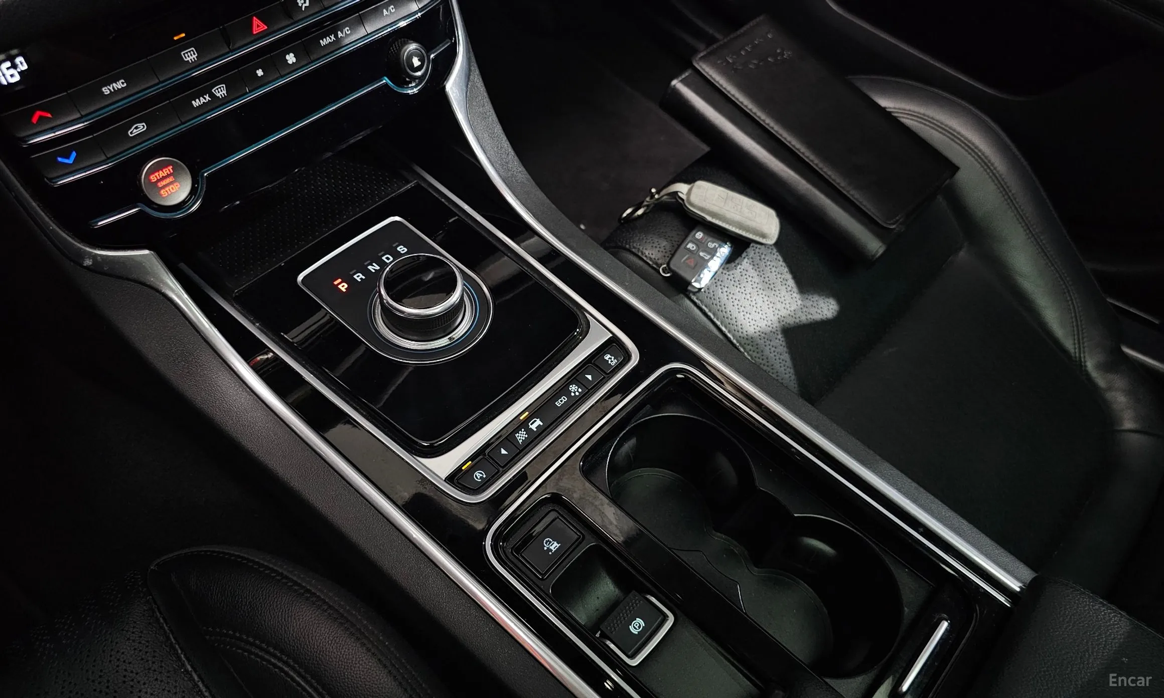 Jaguar XF (x260) превью 9