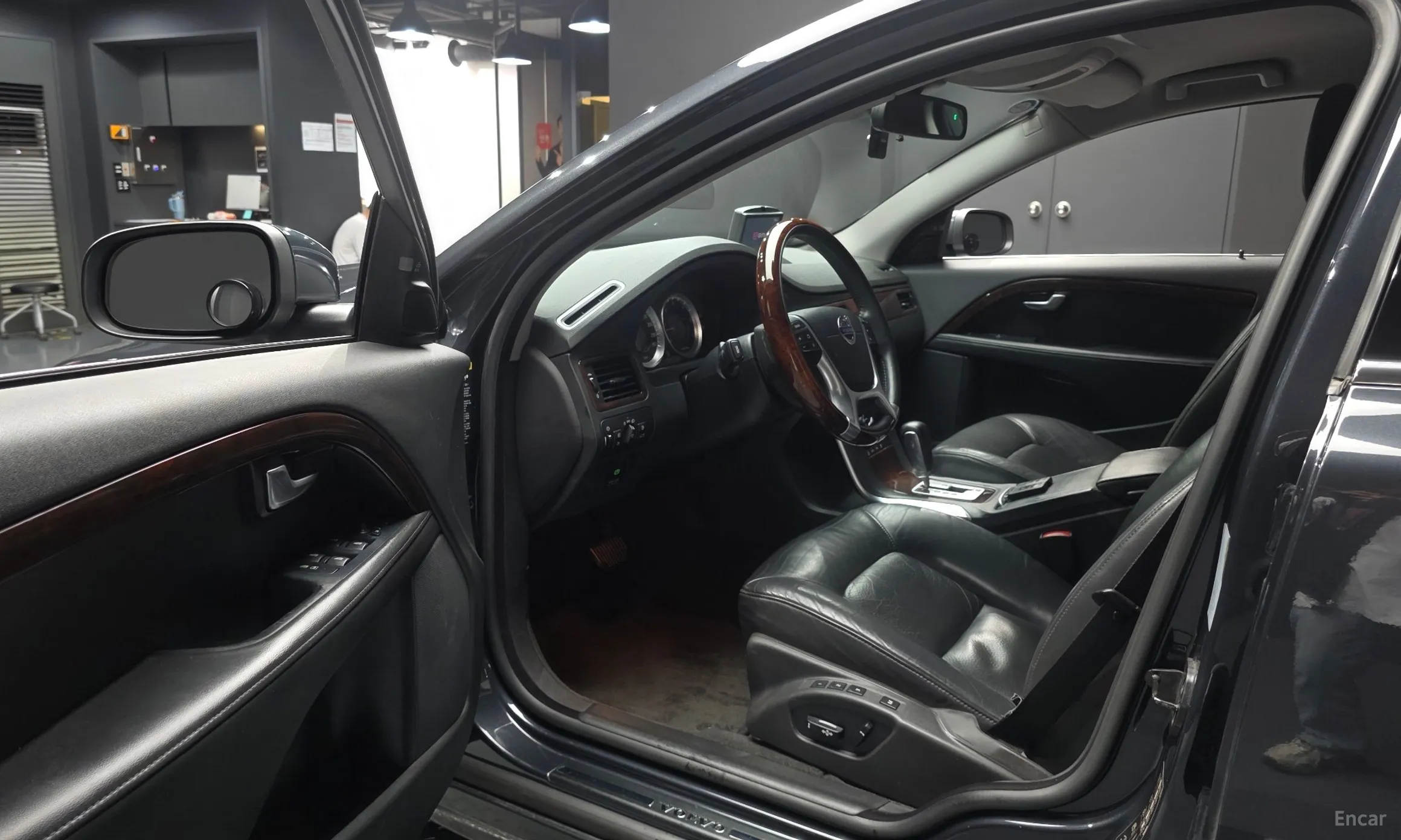 Volvo S80 превью 10