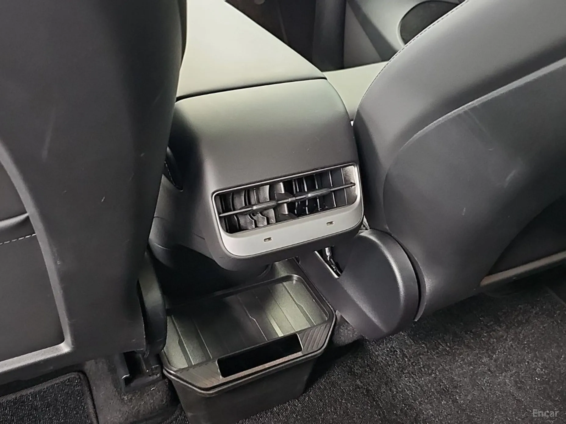Tesla Model Y превью 13