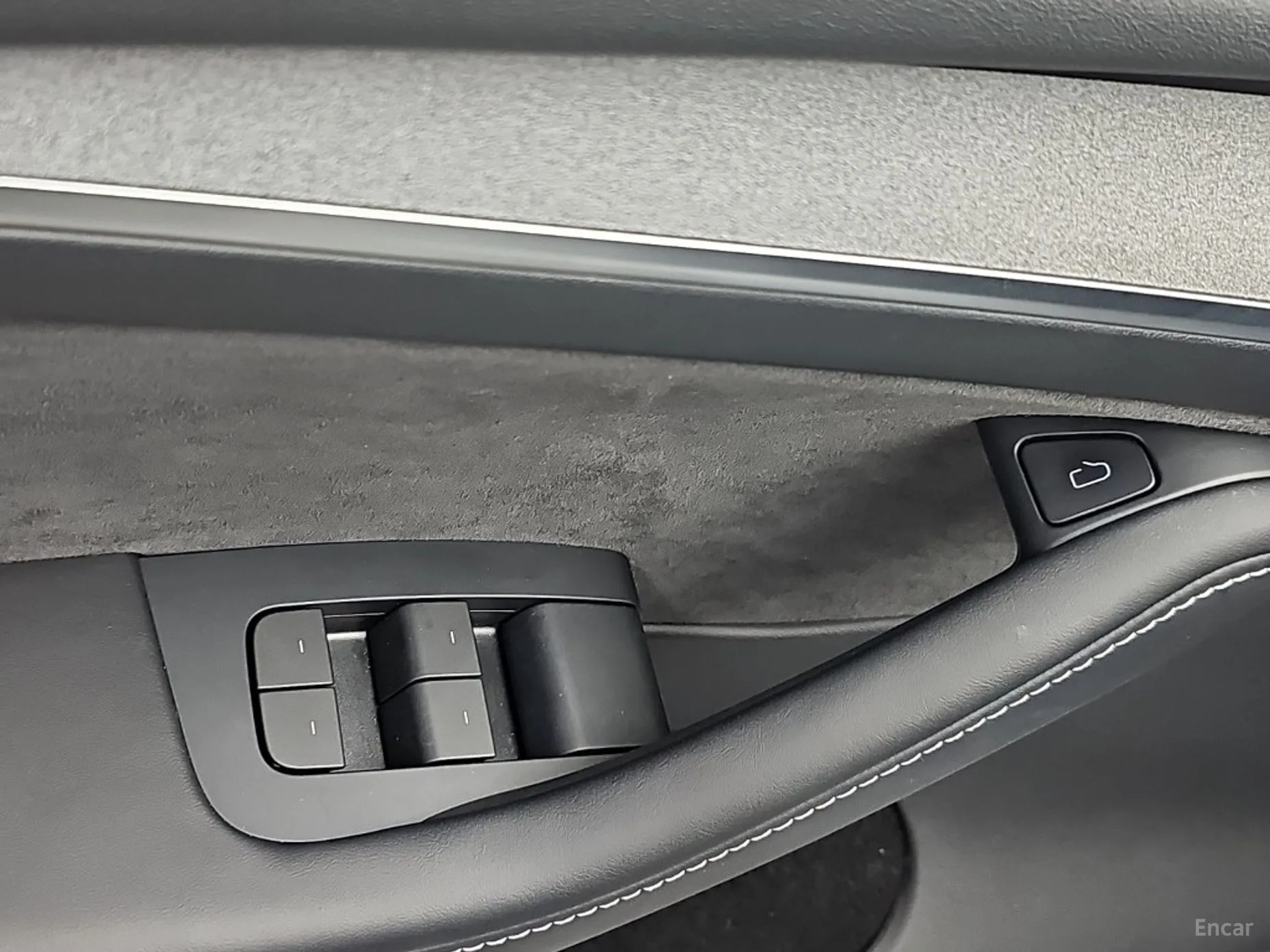Tesla Model Y превью 19