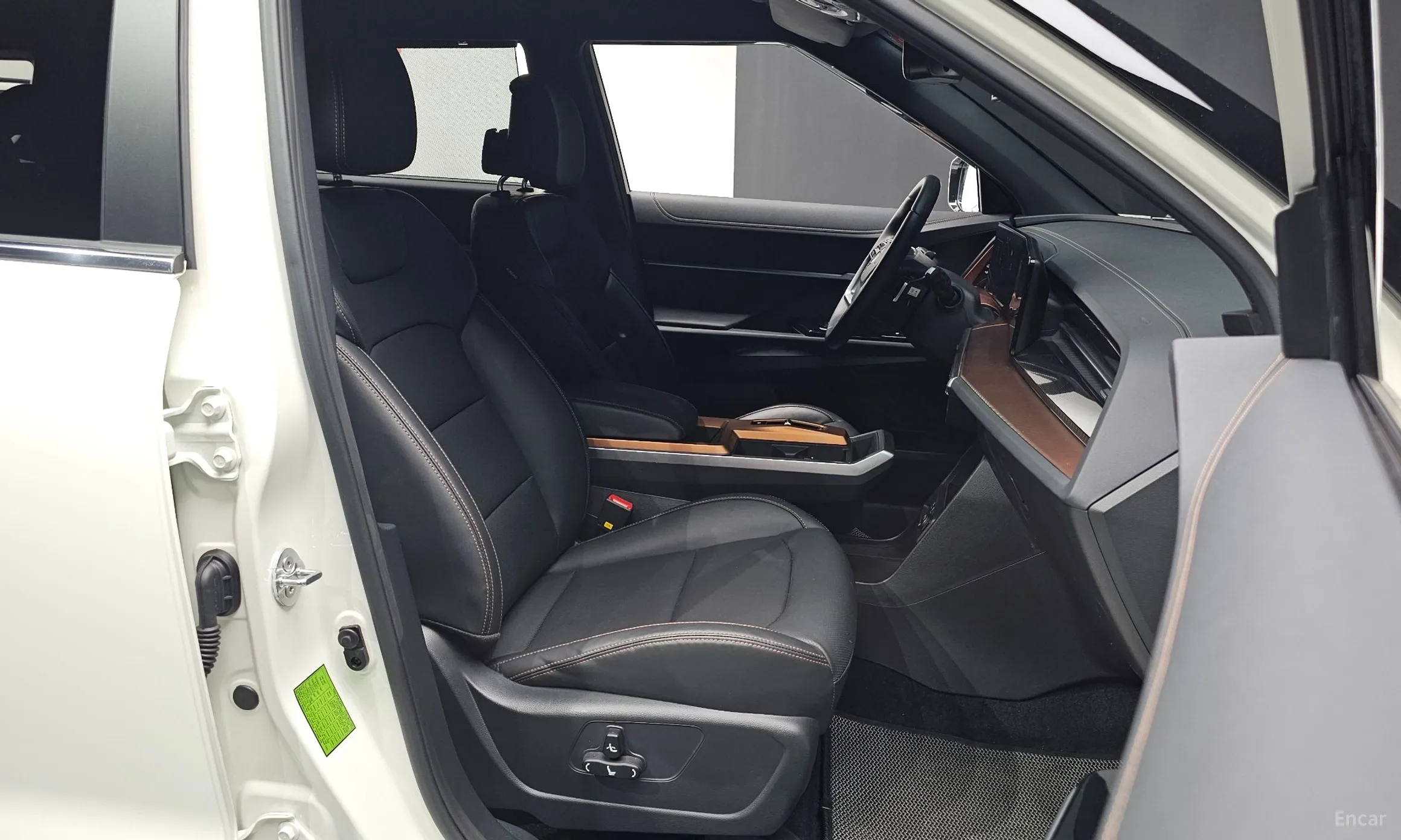 KG Mobility (SsangYong) The New Torres превью 10