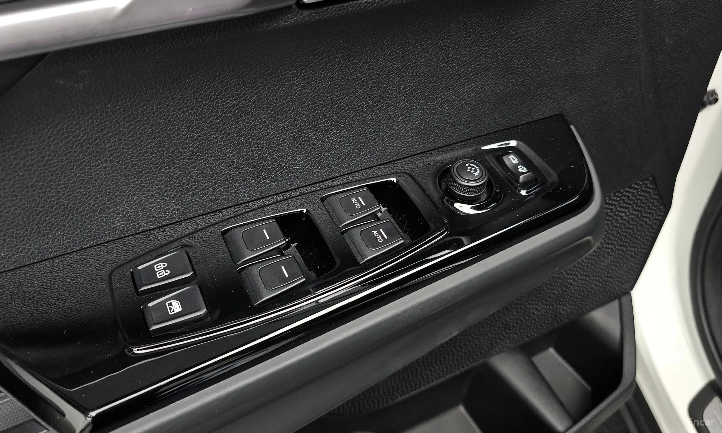 KG Mobility (SsangYong) The New Torres превью 17