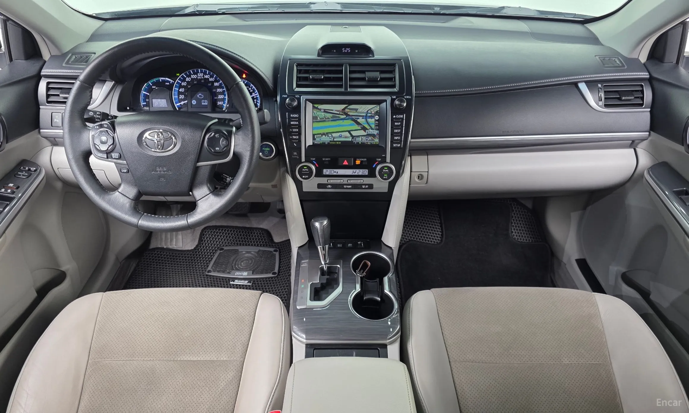 Toyota New Camry превью 7