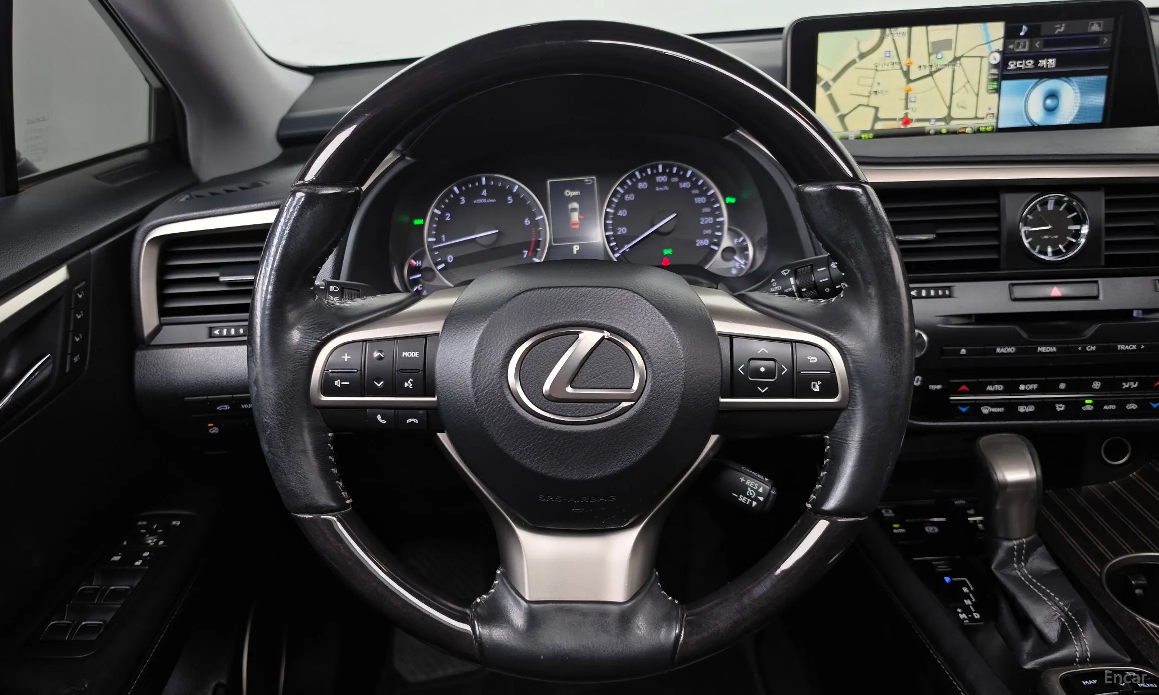 Lexus RX350 4th Generation превью 13