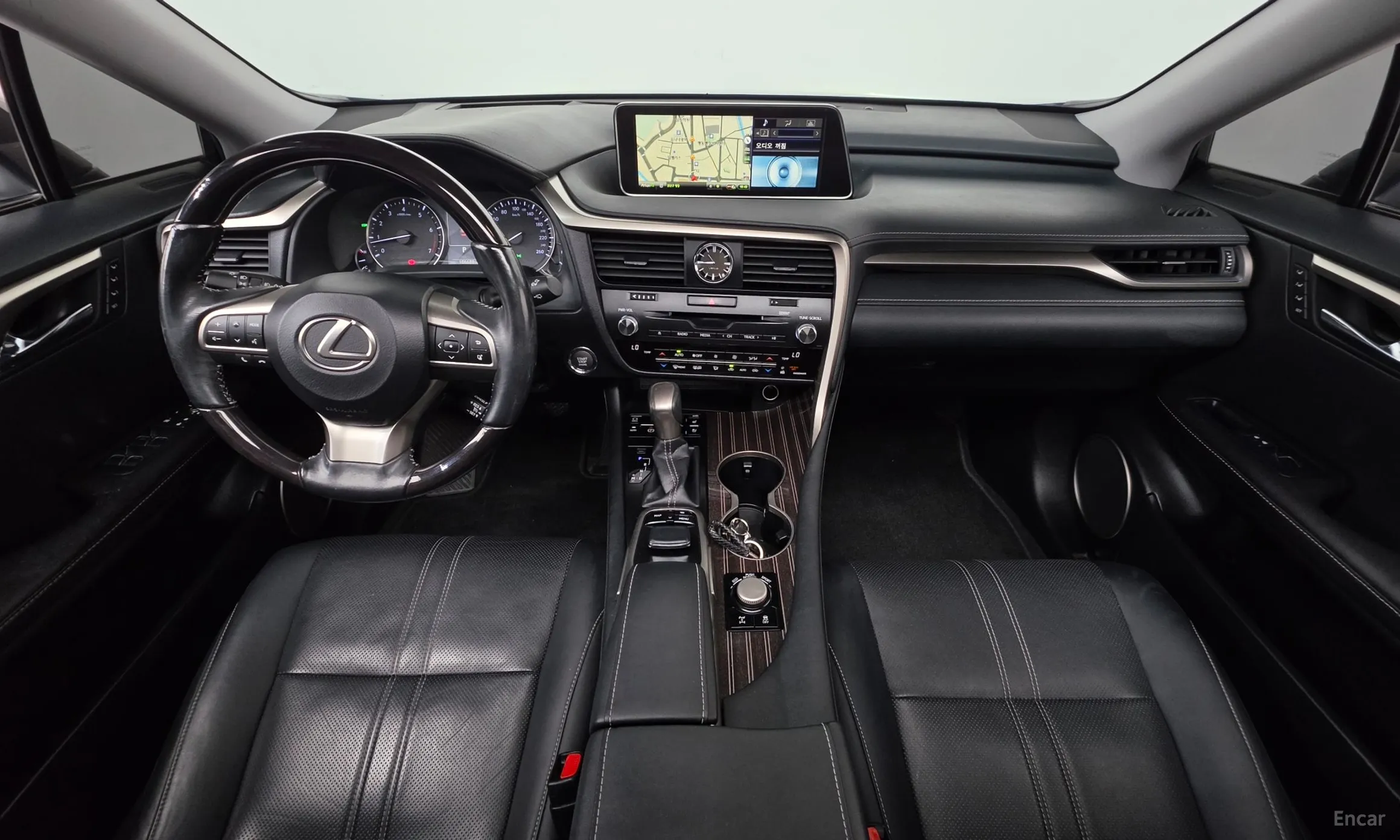 Lexus RX350 4th Generation превью 7