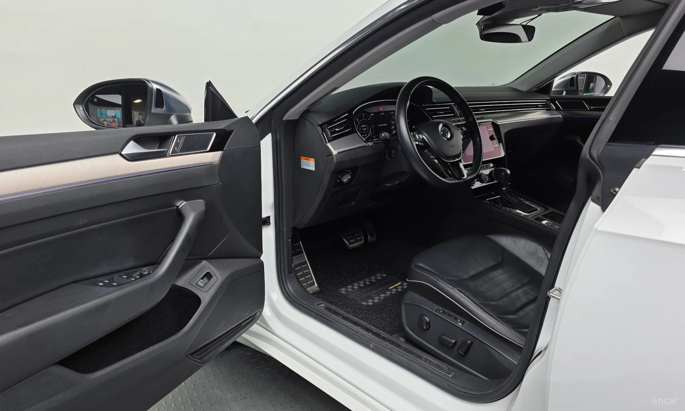 Volkswagen Ateon превью 10
