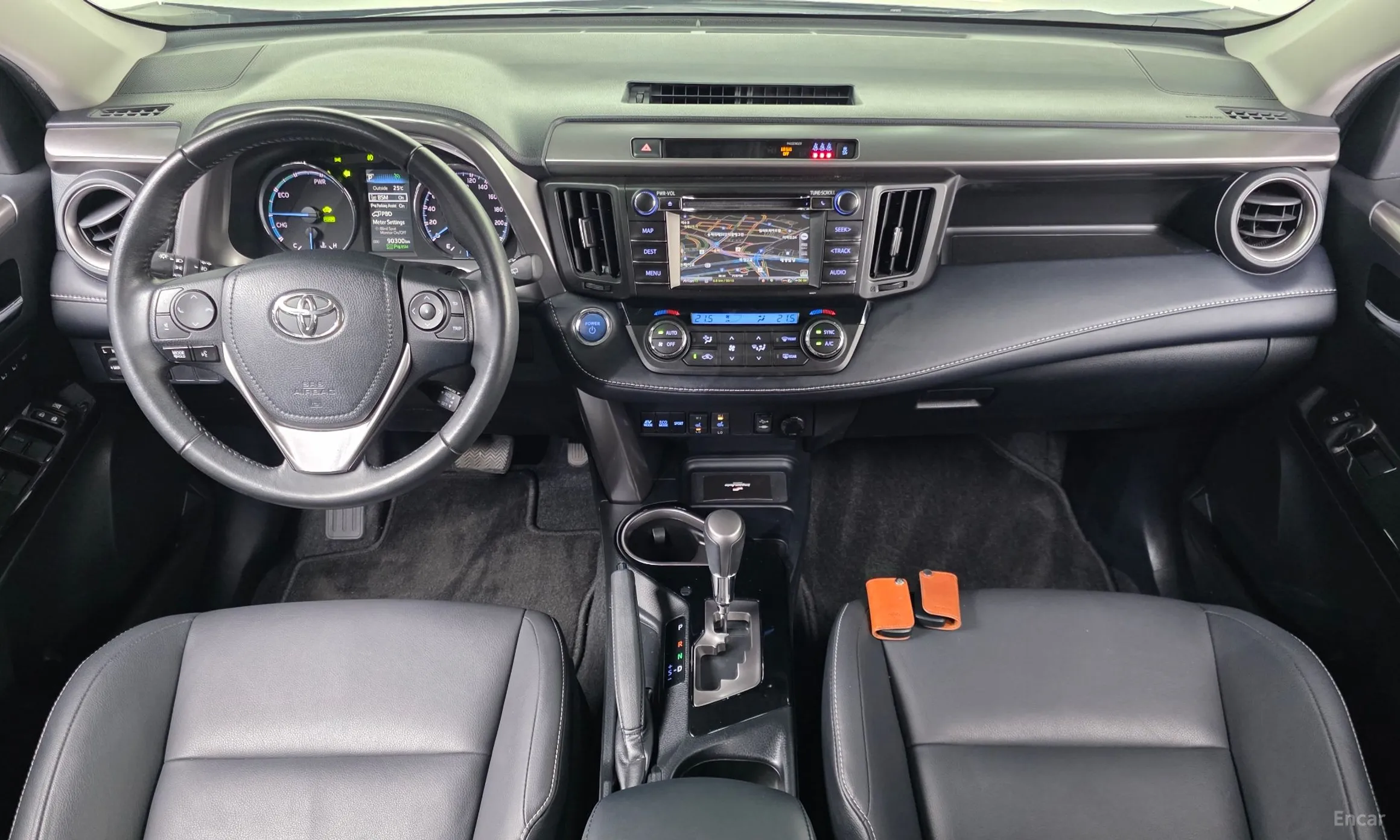 Toyota RAV4 превью 7