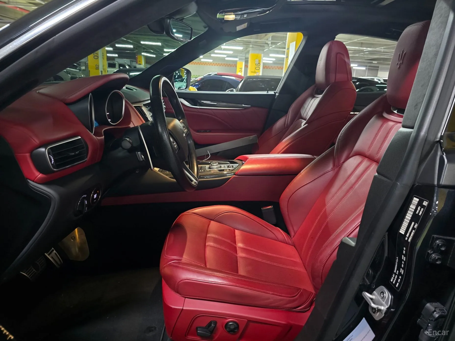 Maserati Levante превью 11