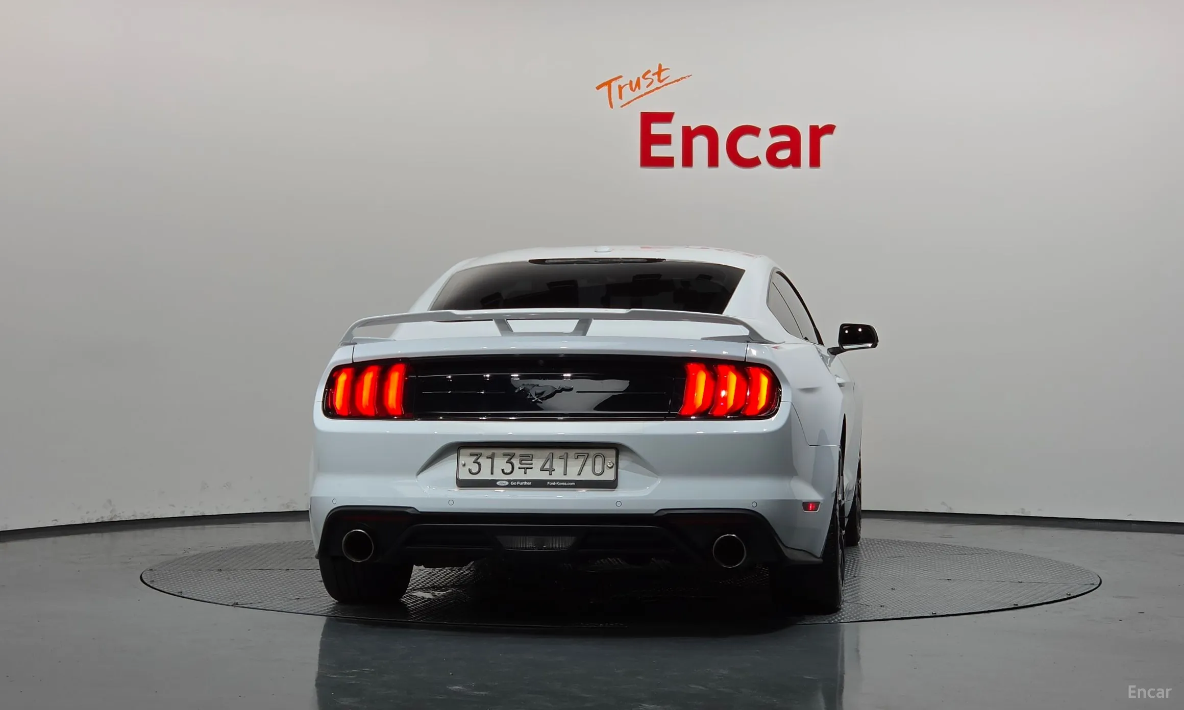 Ford Mustang превью 4