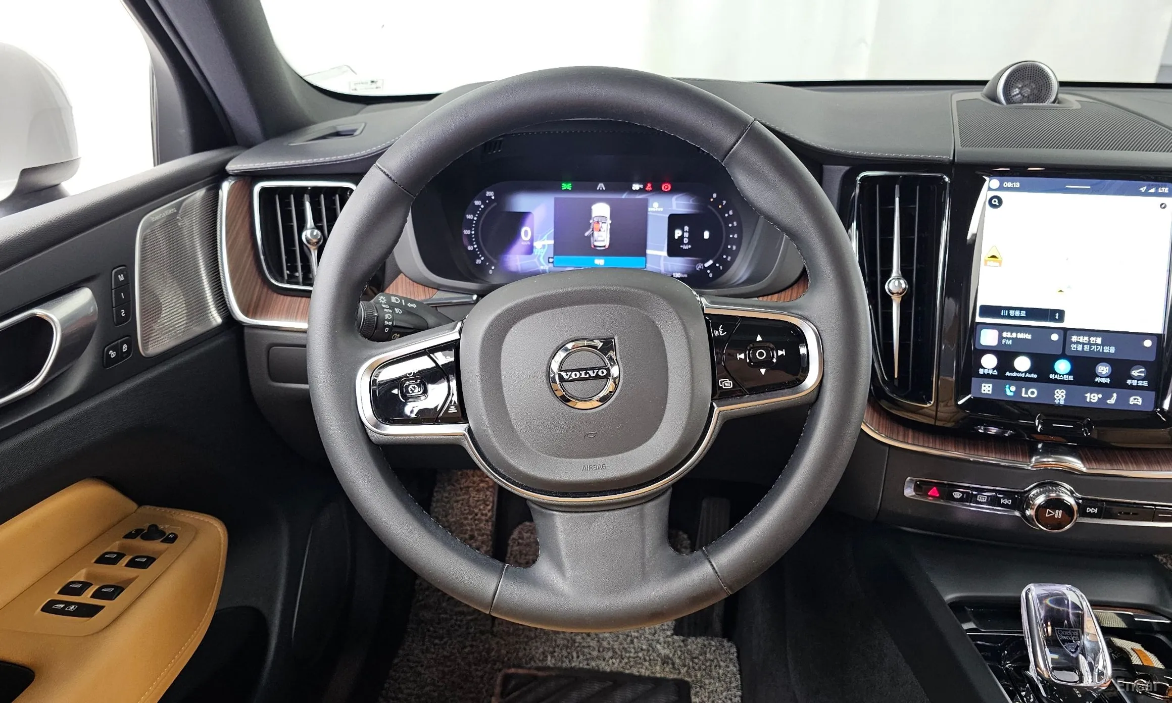 Volvo XC60 Gen 2 превью 13