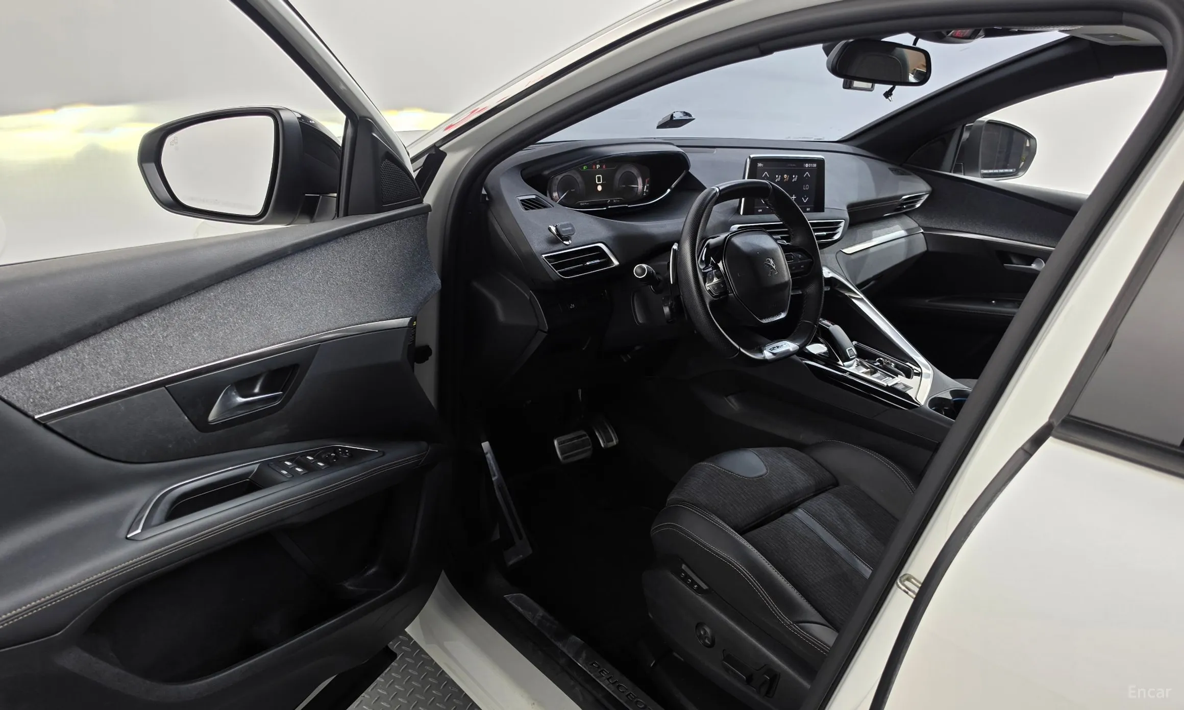 Peugeot 3008 2nd generation превью 10