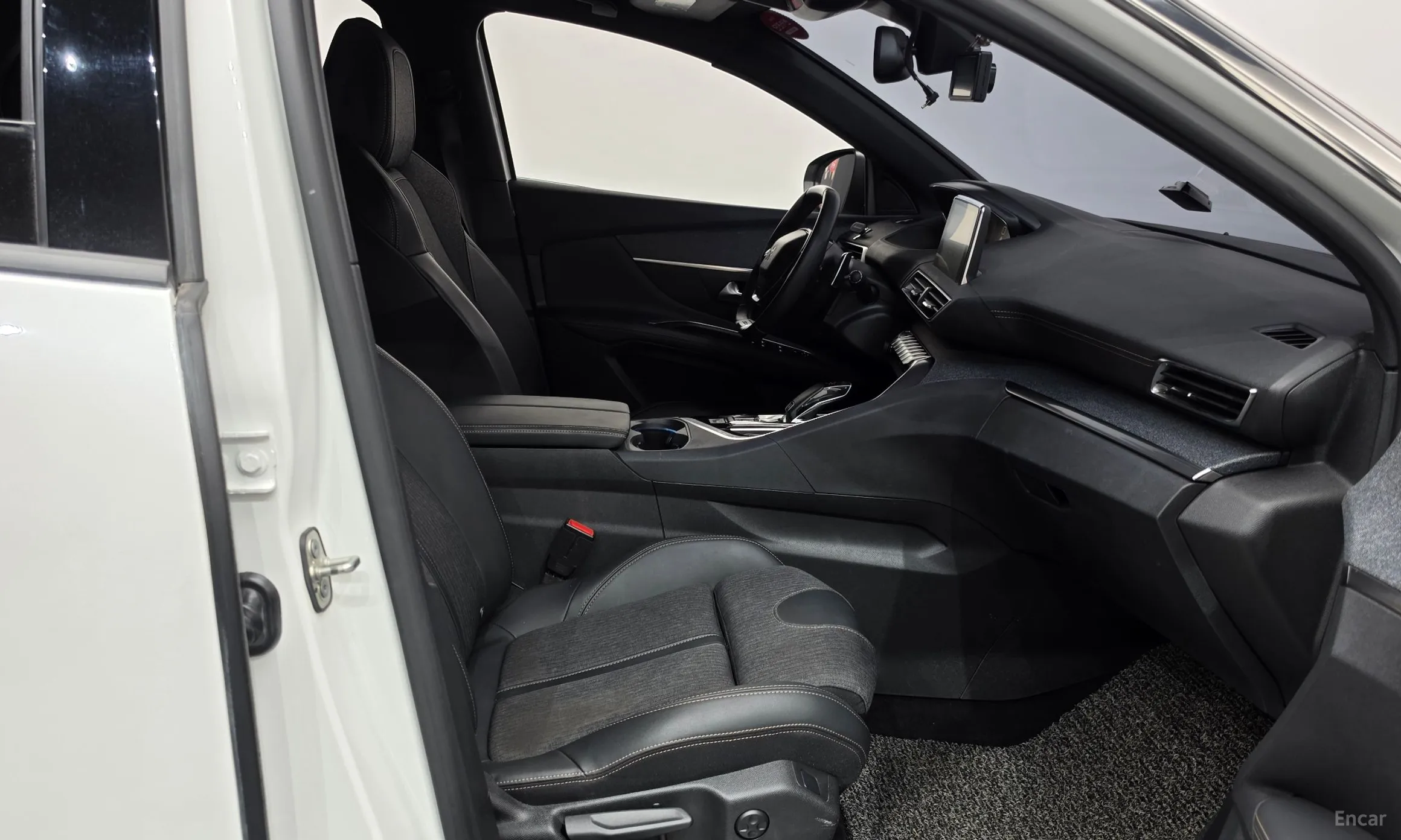 Peugeot 3008 2nd generation превью 11