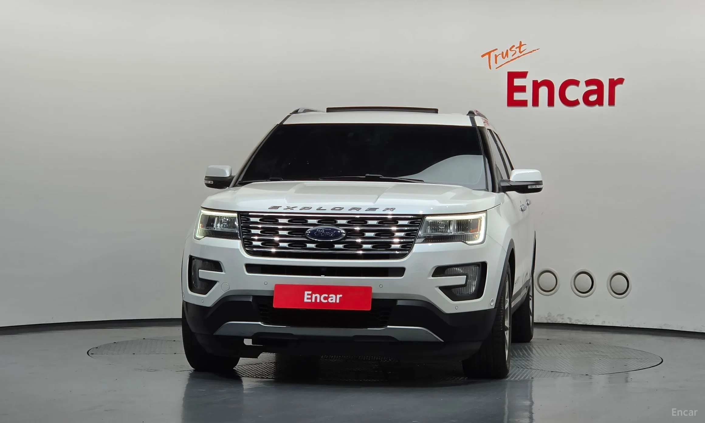 Ford Explorer превью 3