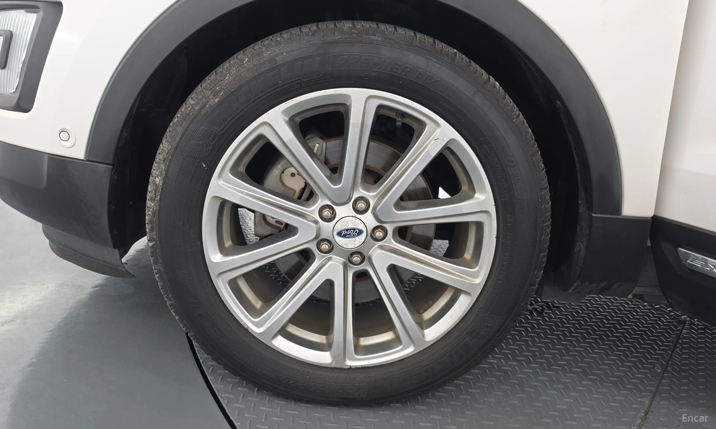 Ford Explorer превью 5