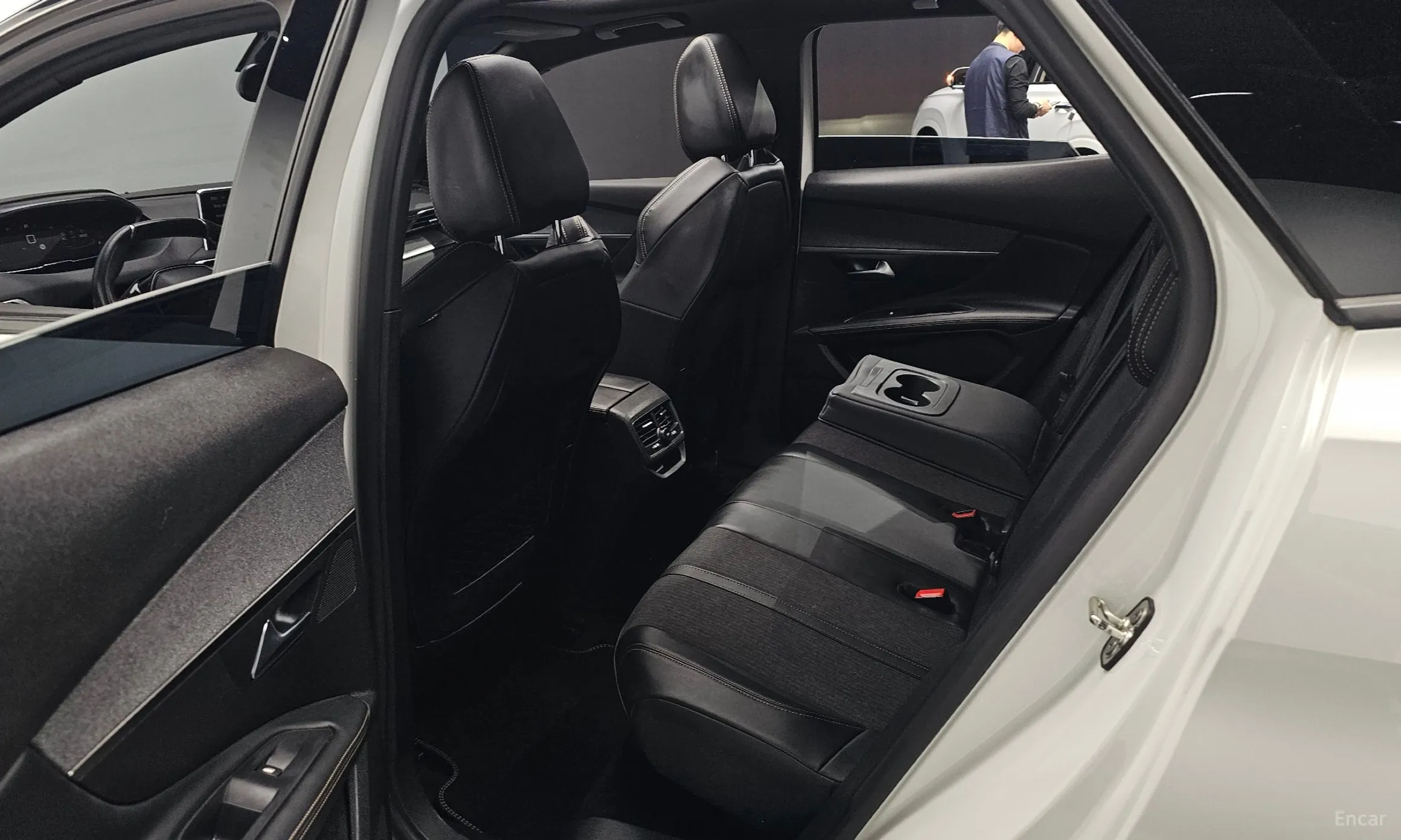 Peugeot 3008 2nd generation превью 12
