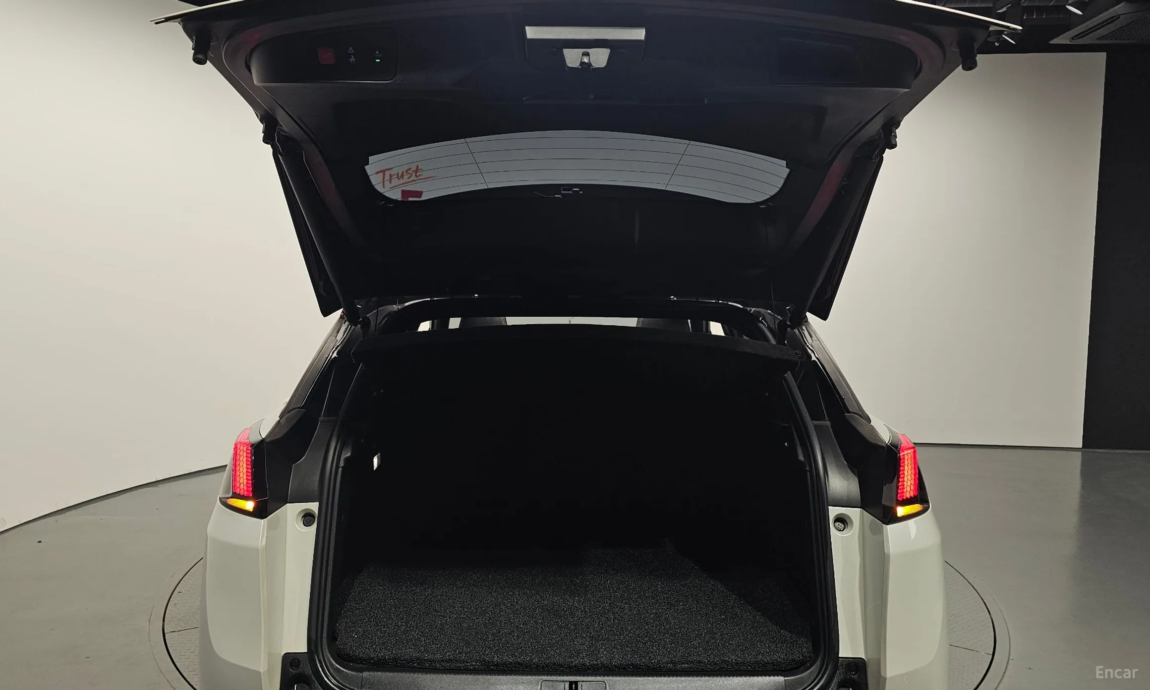 Peugeot 3008 2nd generation превью 20
