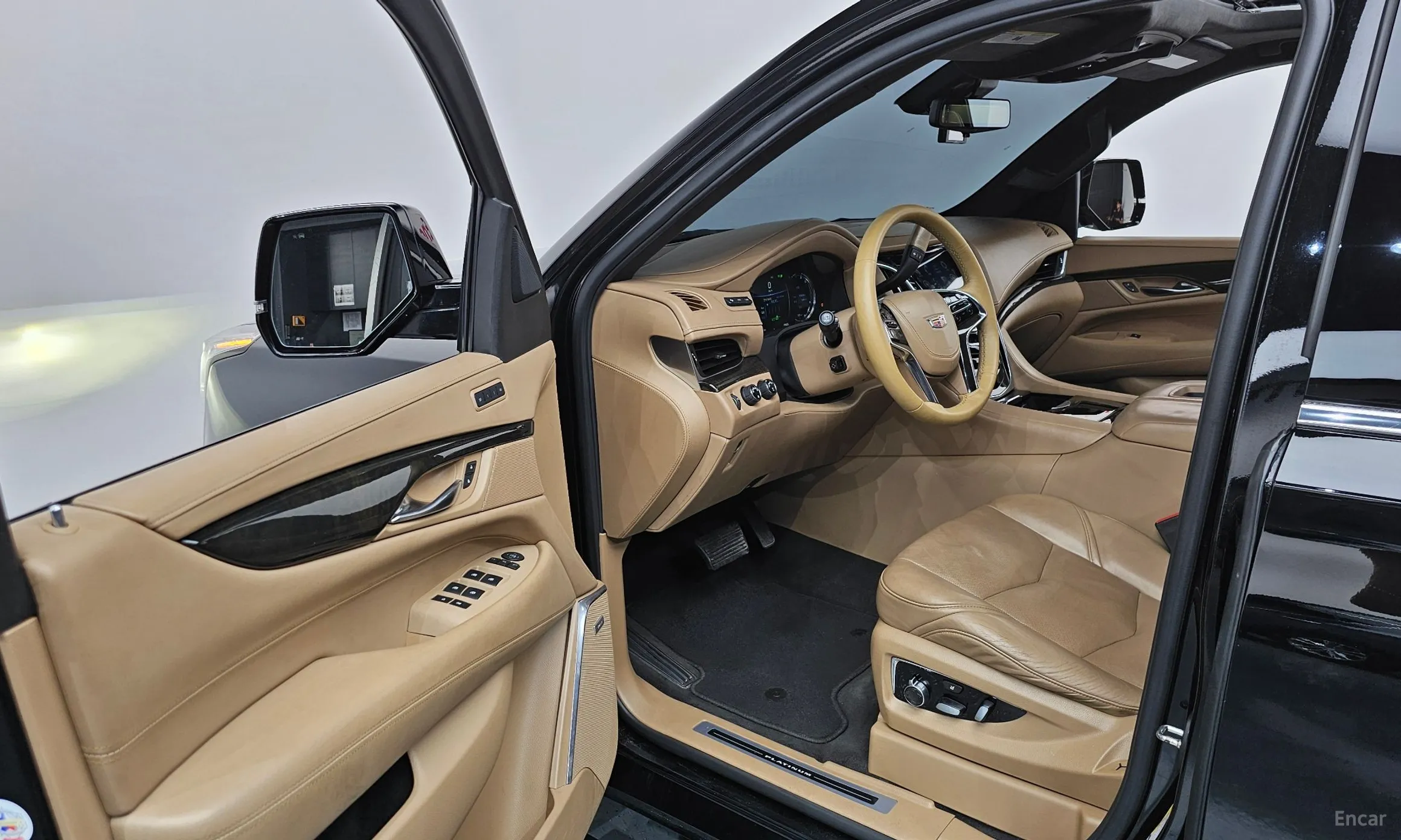 Cadillac Escalade превью 10
