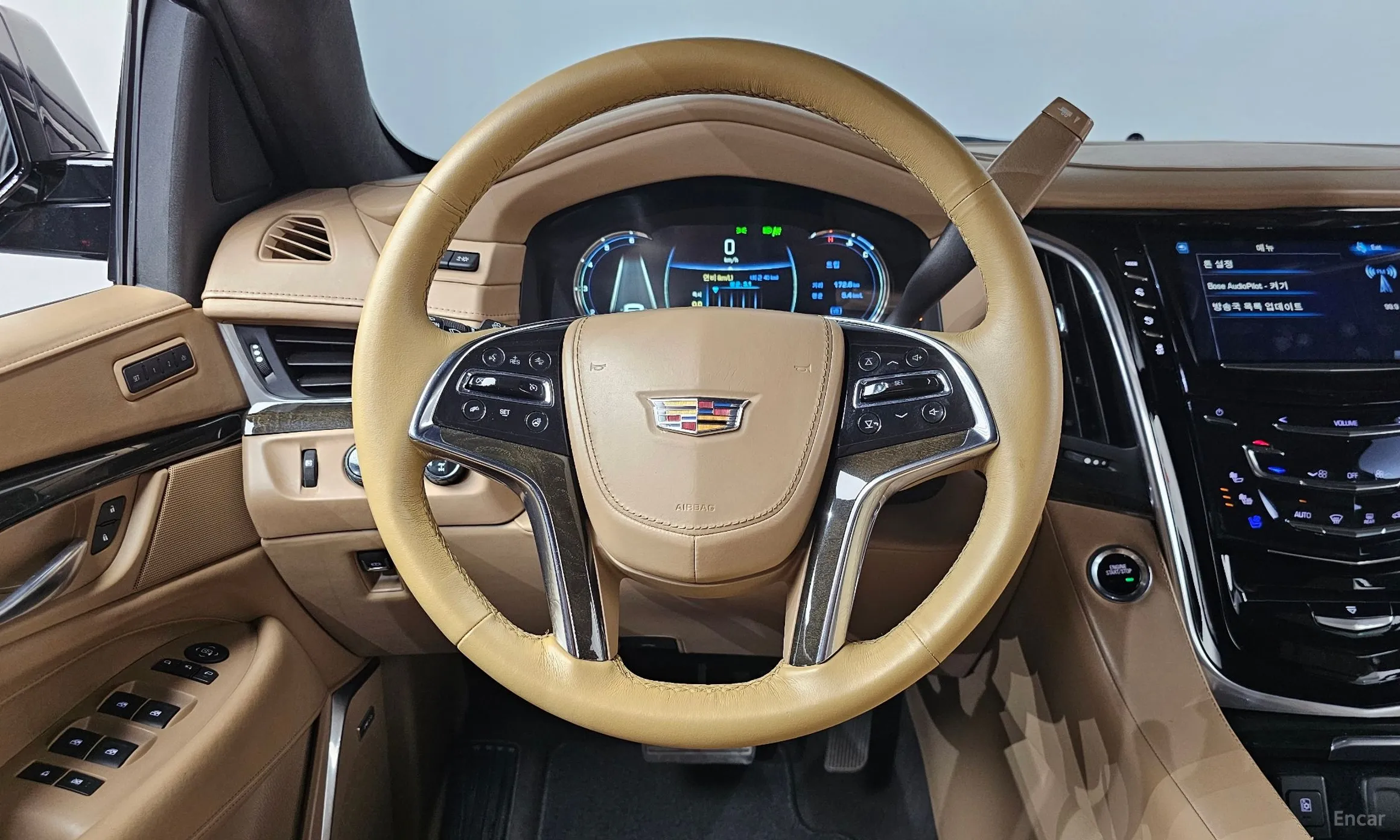 Cadillac Escalade превью 13