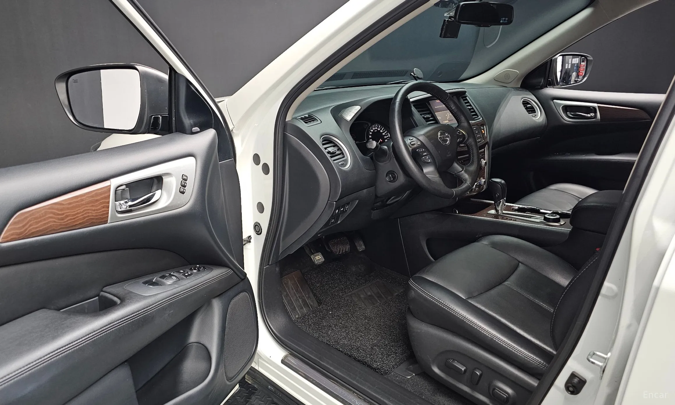 Nissan Pathfinder Gen 4 превью 11