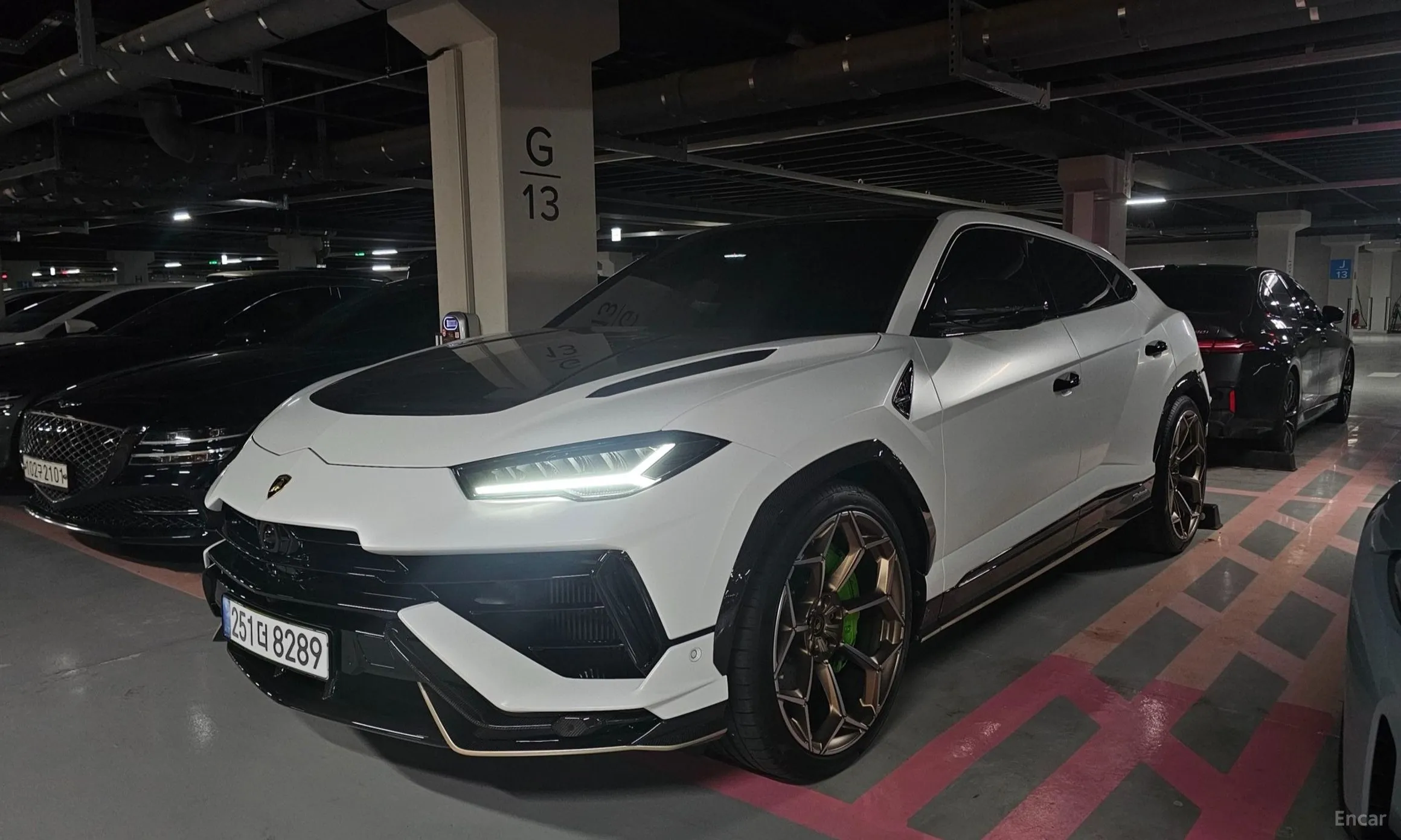 Lamborghini Urus превью 5