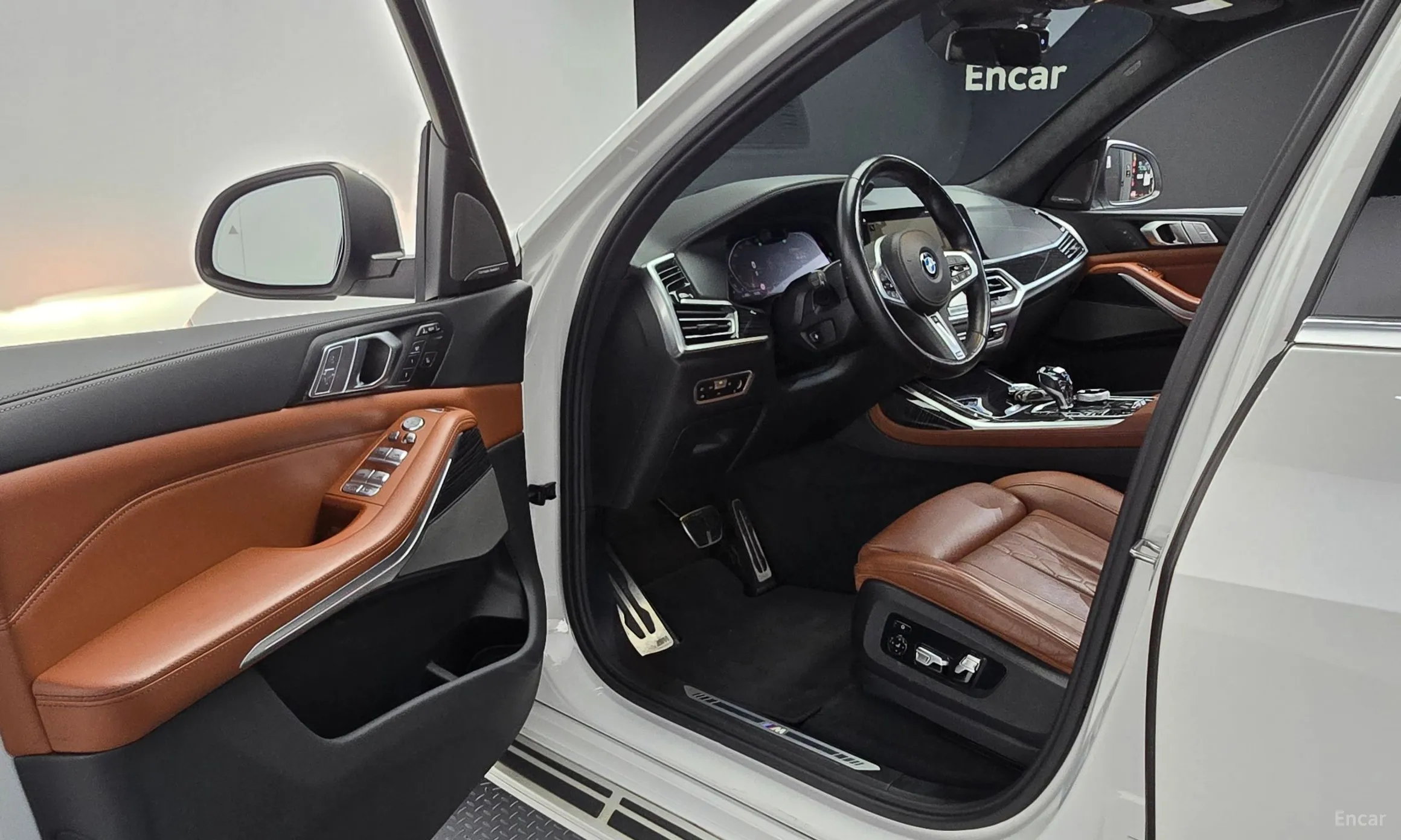 BMW X7 (G07) превью 10