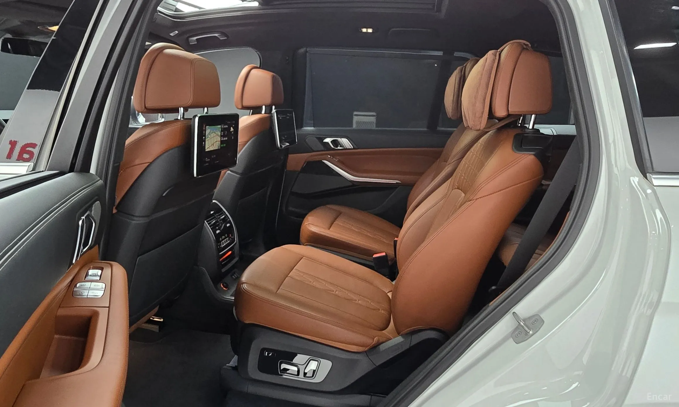 BMW X7 (G07) превью 11